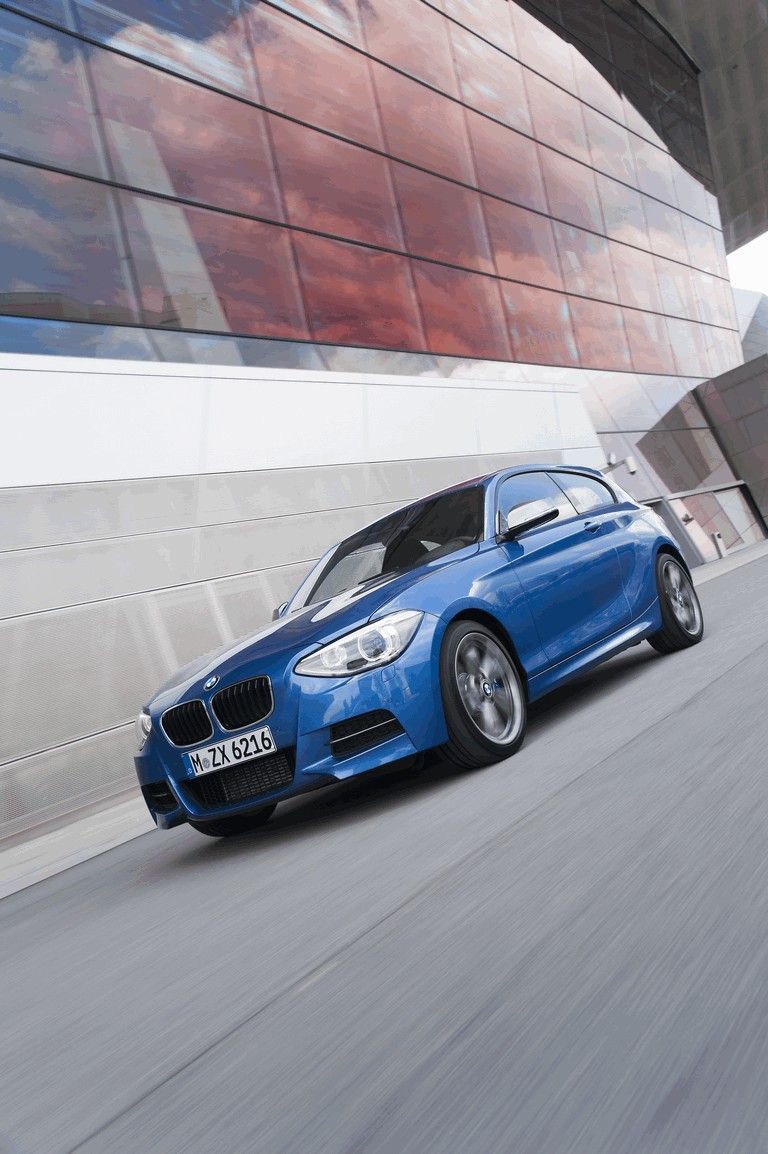 768x1154 BMW M135i ( F20 ) 3 Door Quality Free High Resolution Car Image
