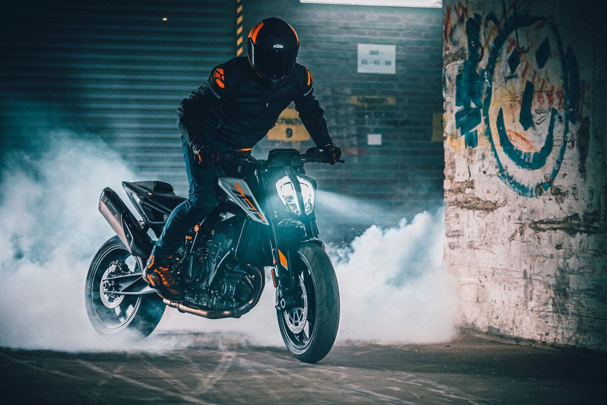 1200x800 KTM 790 Duke Buyer's Guide: Specs, Photo, Price