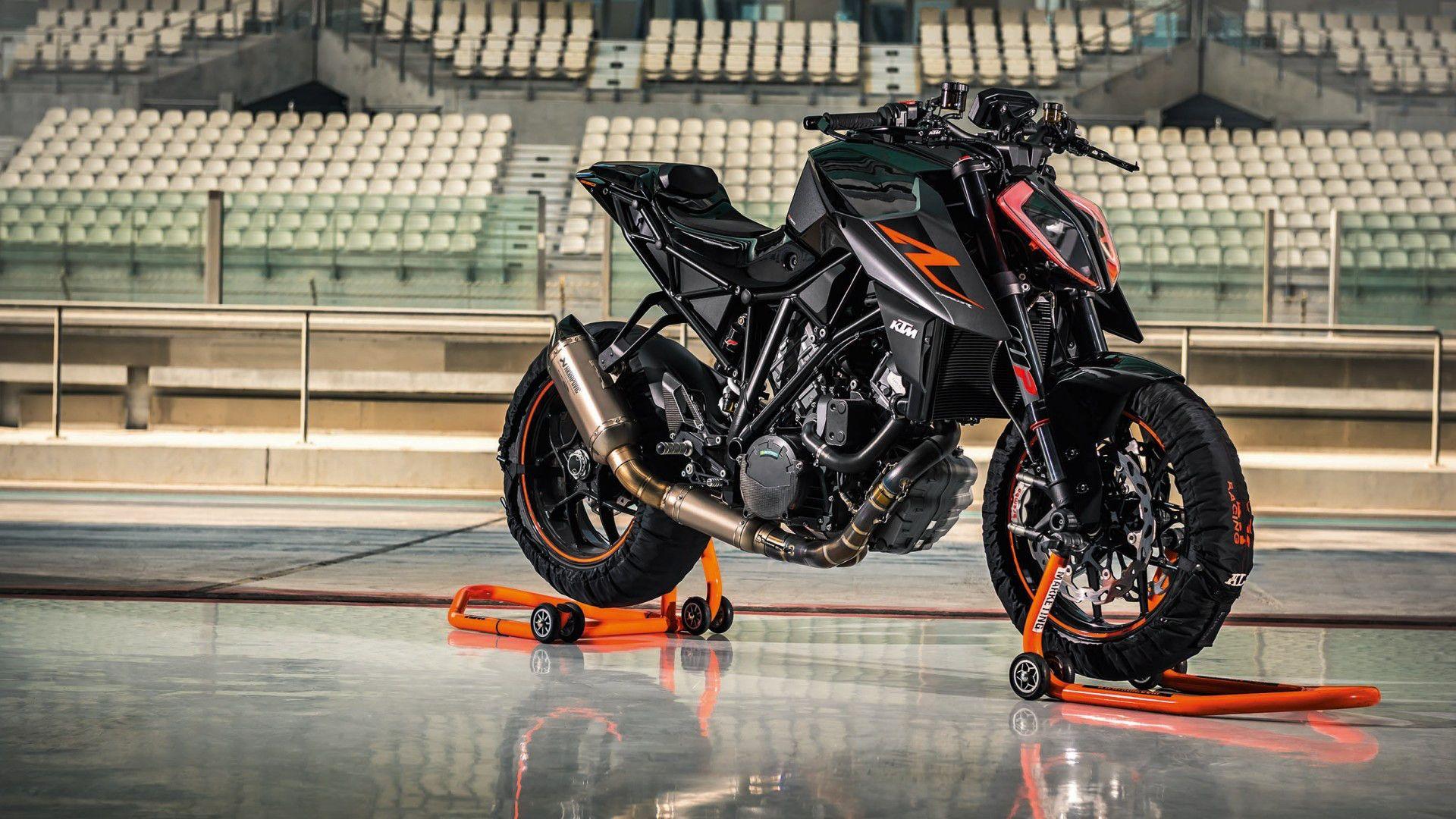 1920x1080 KTM 790 Wallpaper