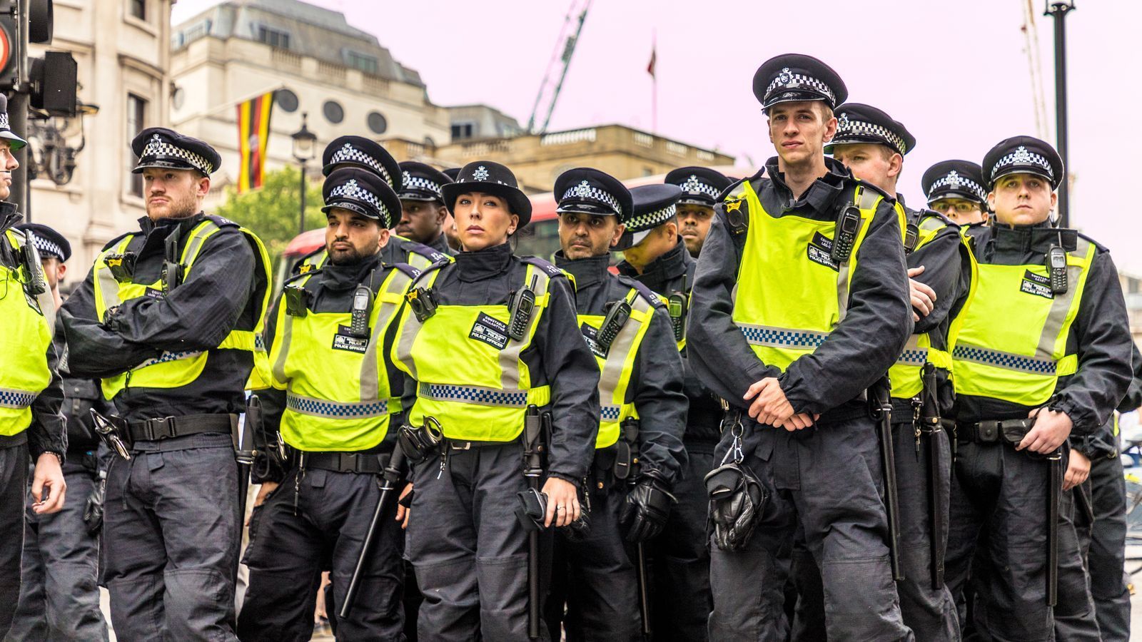 1600x900 How dangerous is it to be a UK police officer?