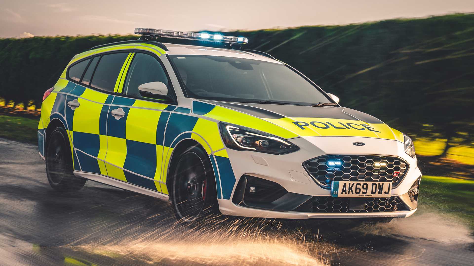 1920x1080 I am quite envious of the UK police force, article link in comments