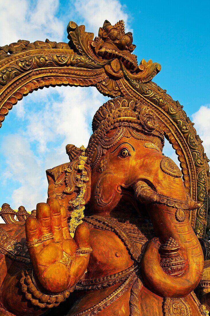 731x1100 Sculptures, Shop, Mahabalipuram