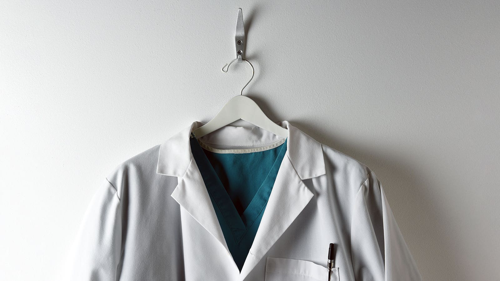 1600x900 When Was the Last Time You Wore a White Coat?