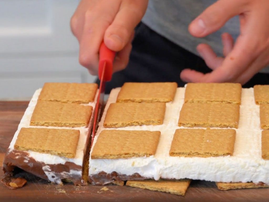 1024x768 Cold Dessert: 6 Ingredients Frozen S'mores Recipe (+ VIDEO)