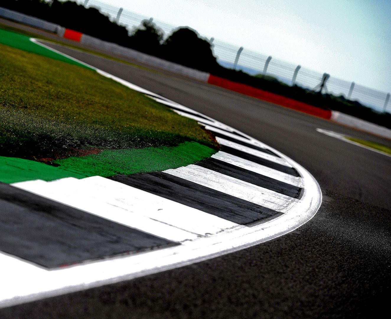 1324x1080 Ferrari Racing Days: Silverstone 2023