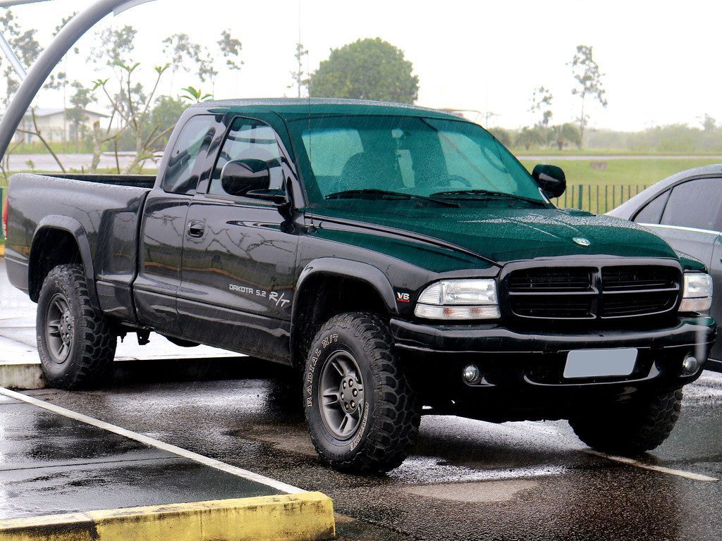 1024x768 Dodge Dakota R T 5.2 V8 CE 2000