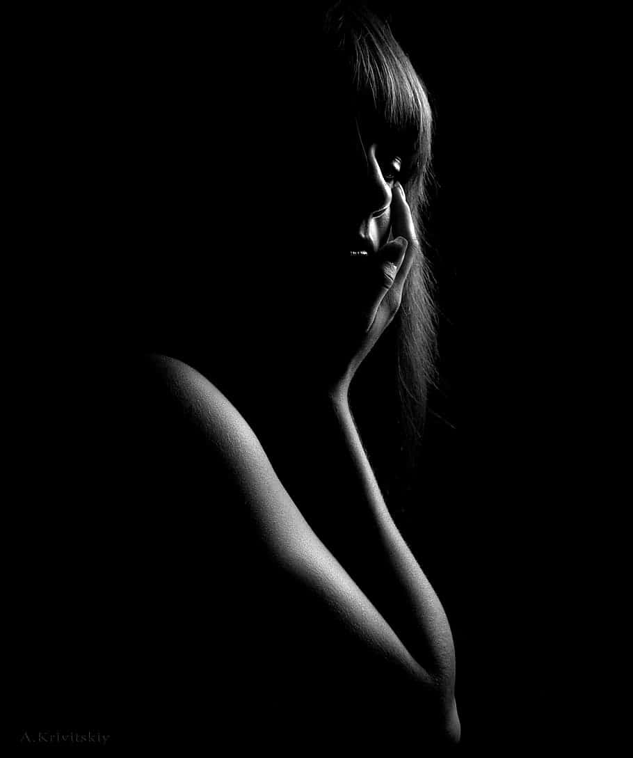 910x1089 Download Sensual And Dark Woman Profile Wallpaper