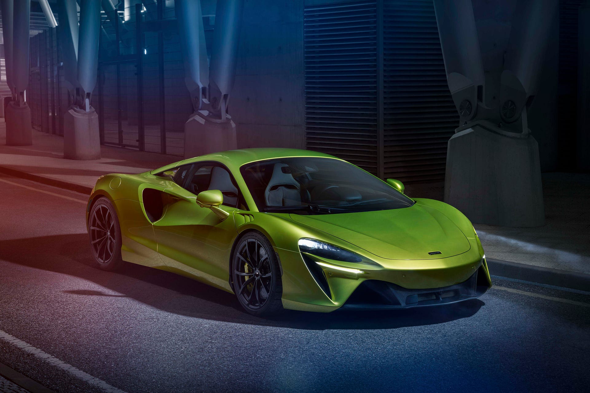1920x1280 The McLaren Artura Plug In Hybrid Is A 670 Hp Supercar Superstar