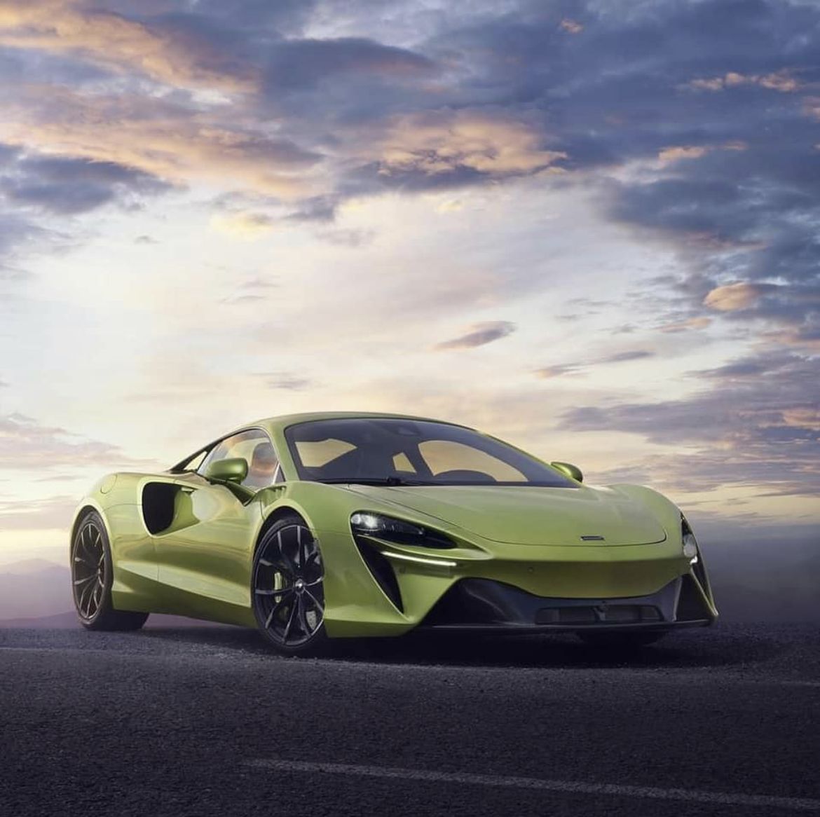 1170x1166 Gimme More McLaren! Plug In The Hot New Hybrid On The Market: Artura And Keys