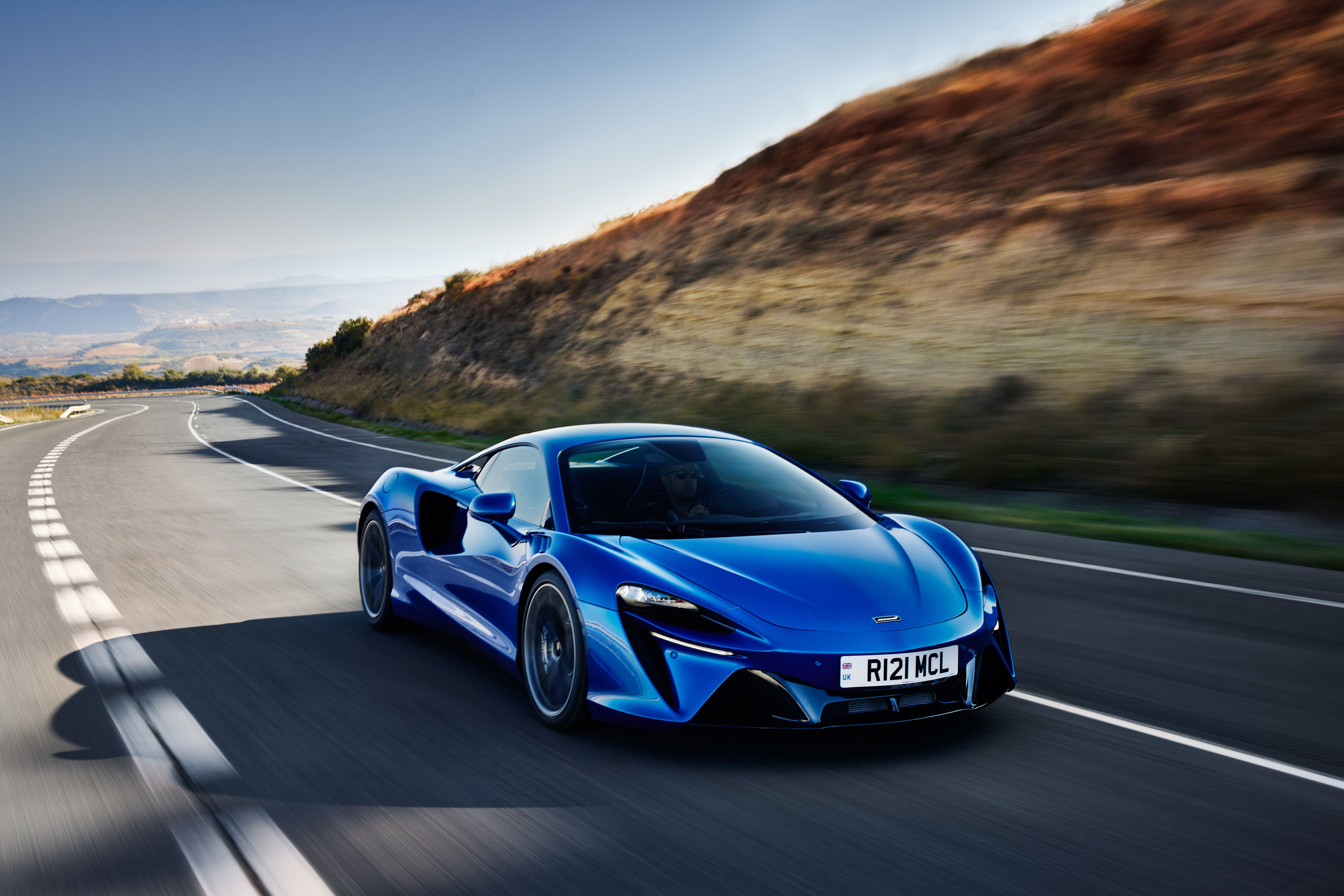 8191x5461 McLaren Artura Hits Its Numbers