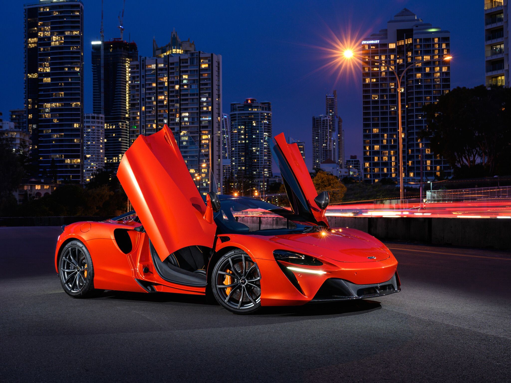 2048x1536 McLaren Artura delayed due to semiconductor shortage
