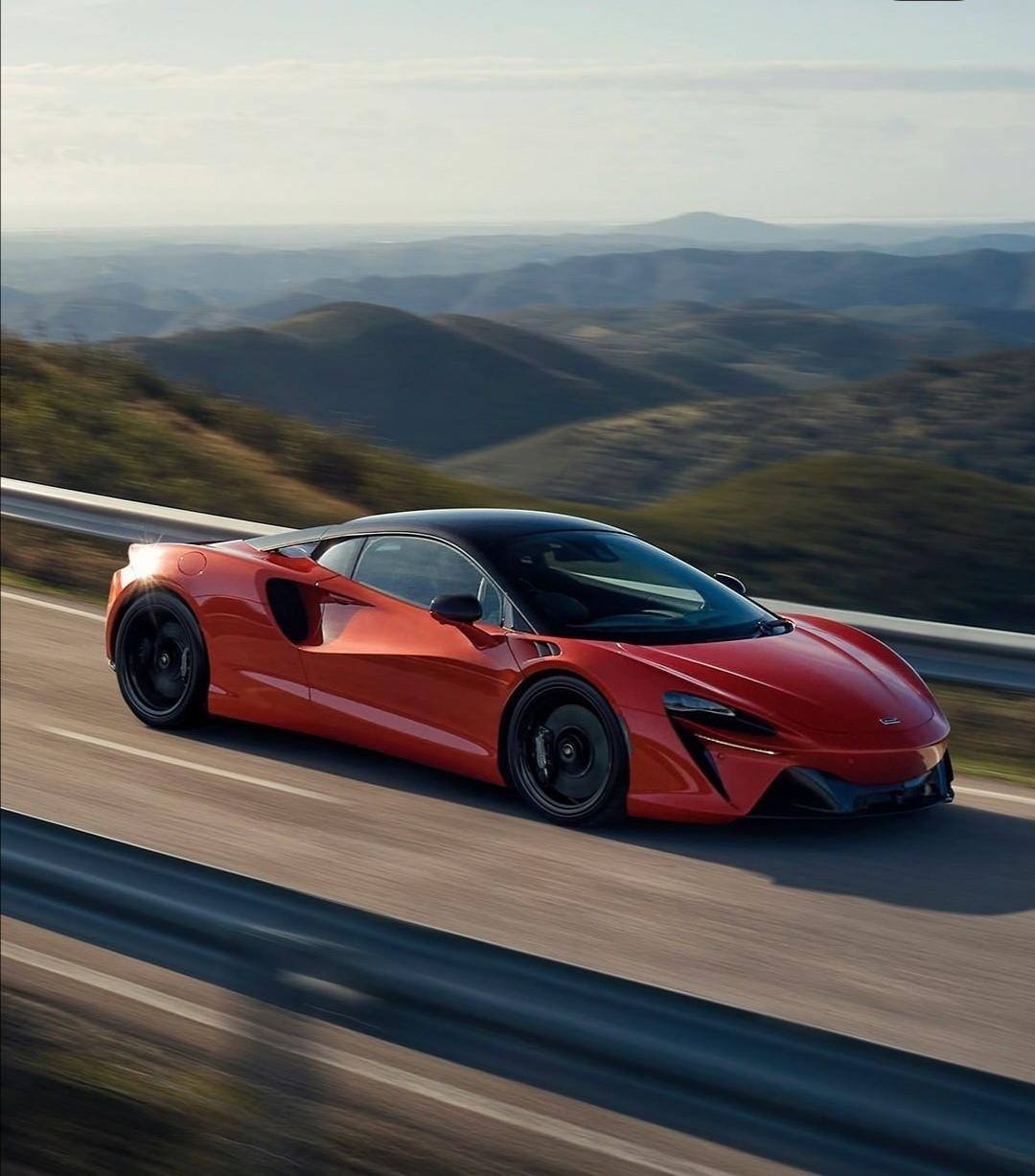 1080x1227 Mclaren artura