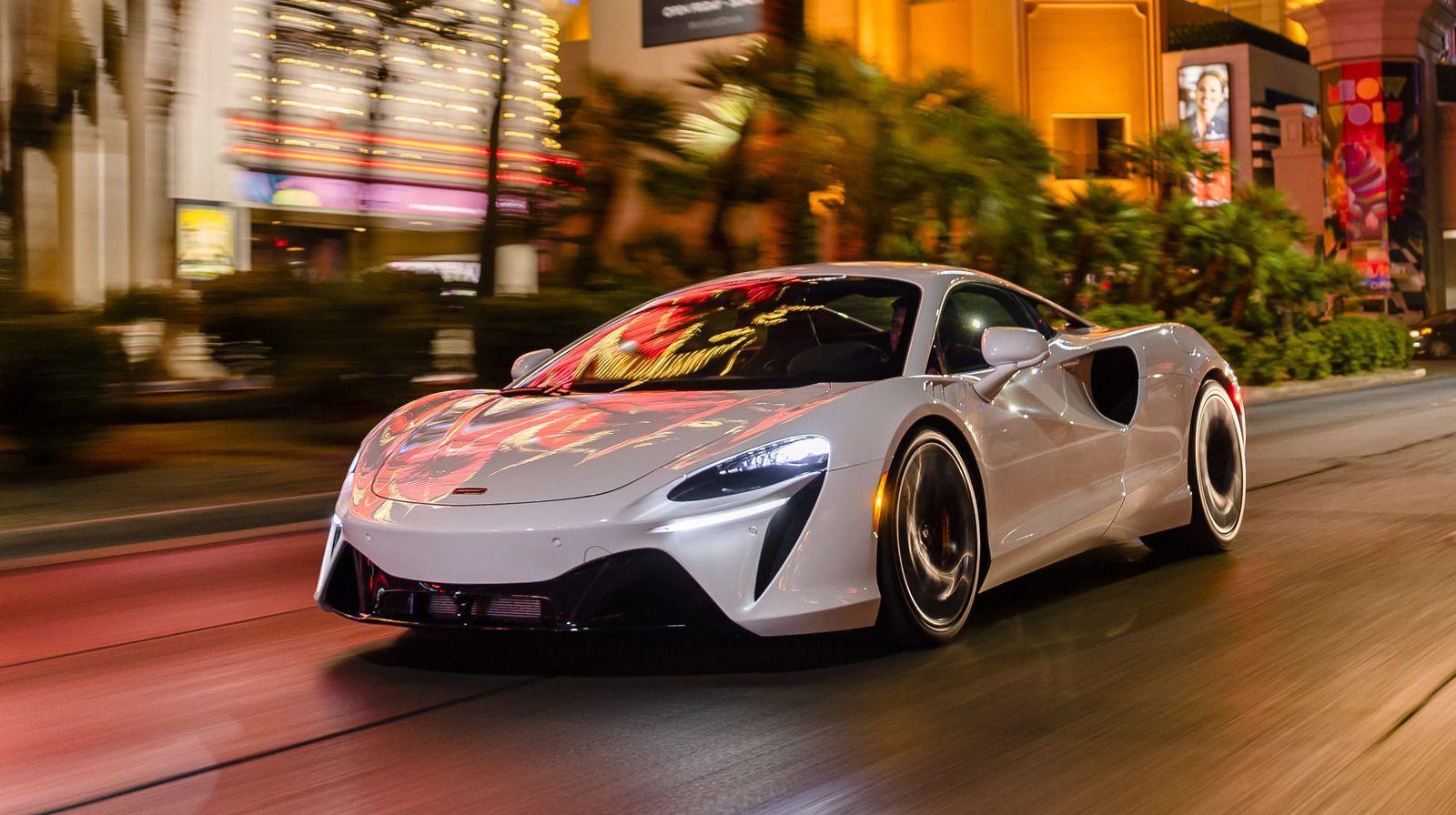 1600x896 Two Exciting Features Included In The McLaren Artura To Maximize Fun