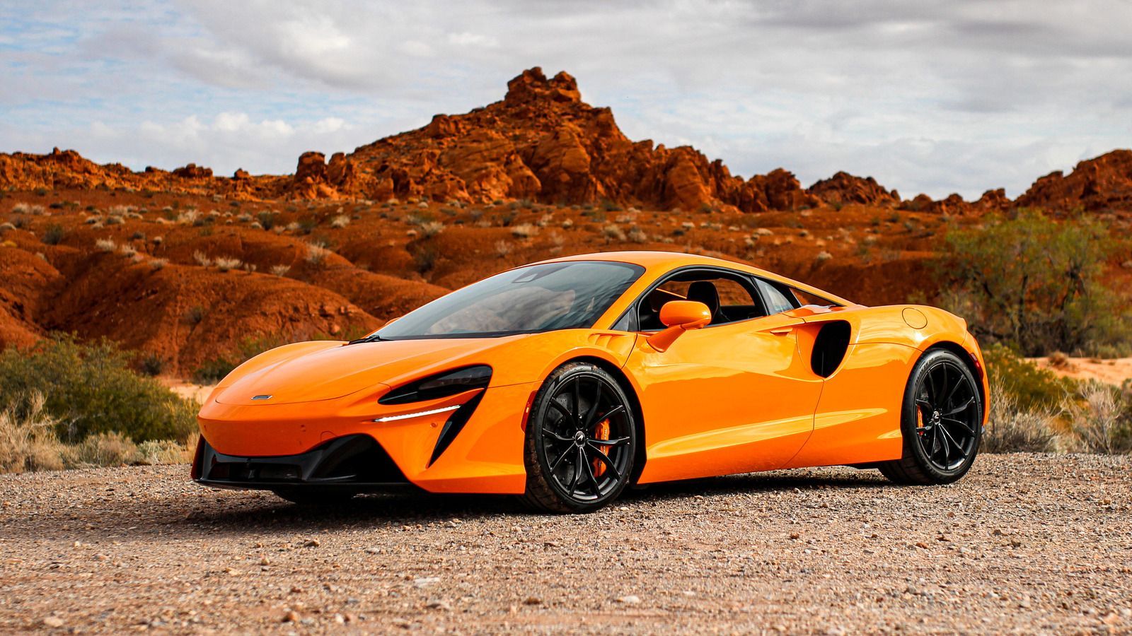 1600x900 Road Test: McLaren Hits The Jackpot With The 2023 Artura