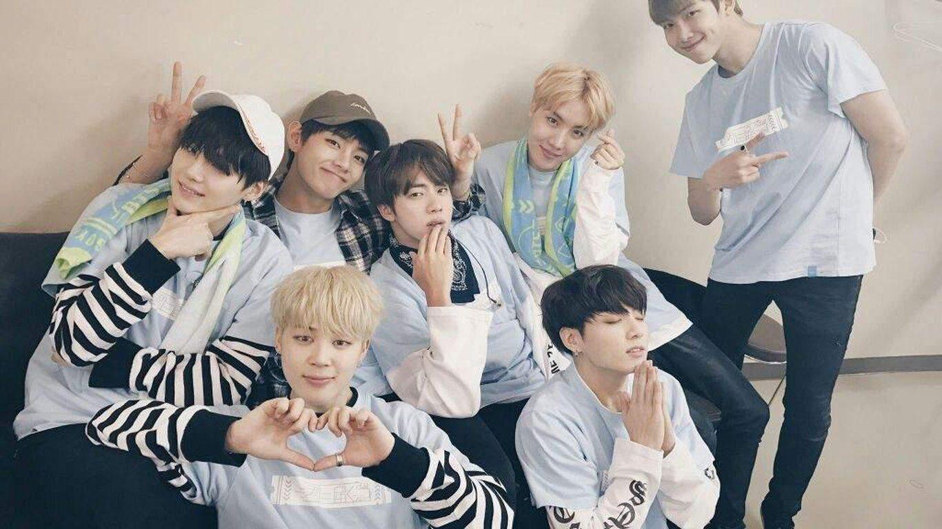 1366x768 Laptop K Pop Bts Fake Love Wallpaper 2019 Wallpaper Laptop
