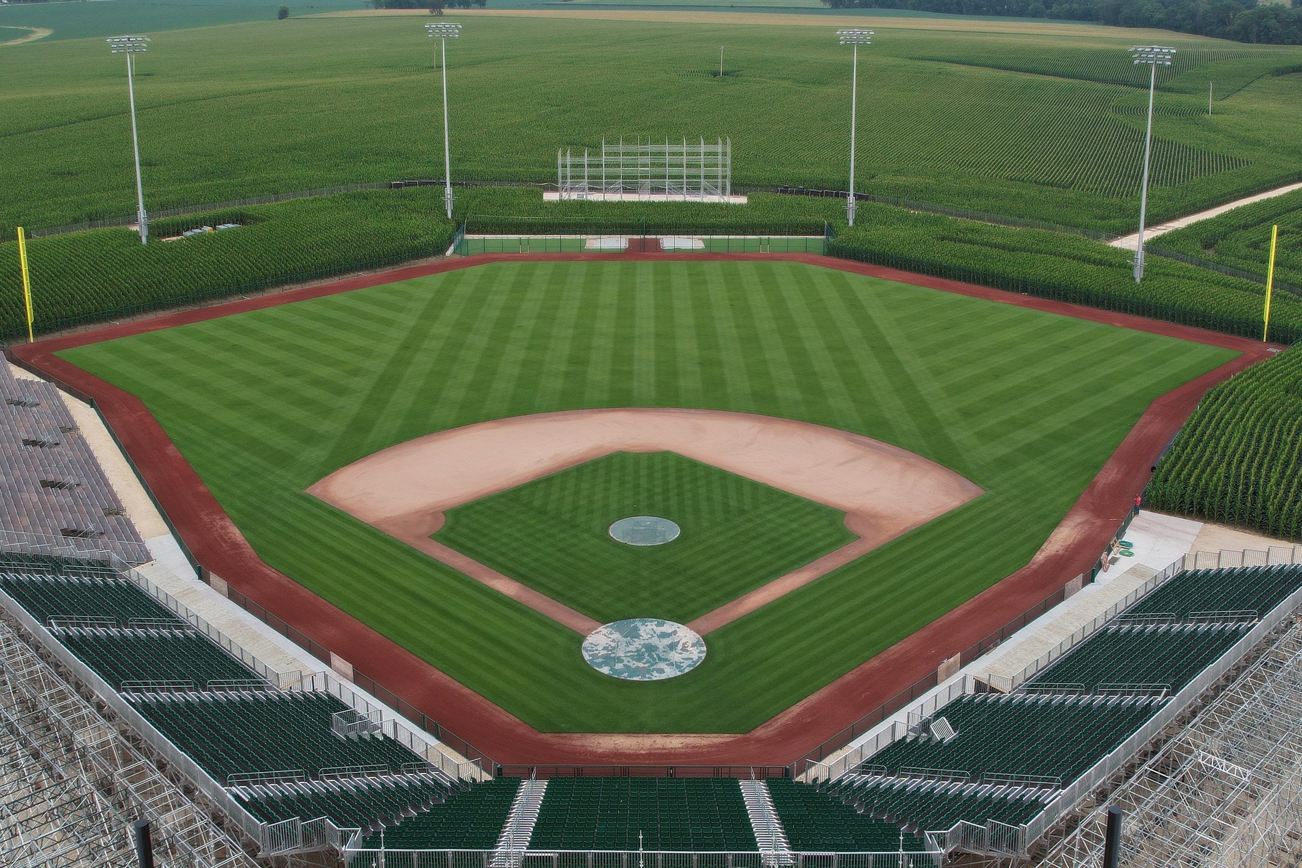 2560x1706 Field of Dreams ballpark takes shape in Iowa