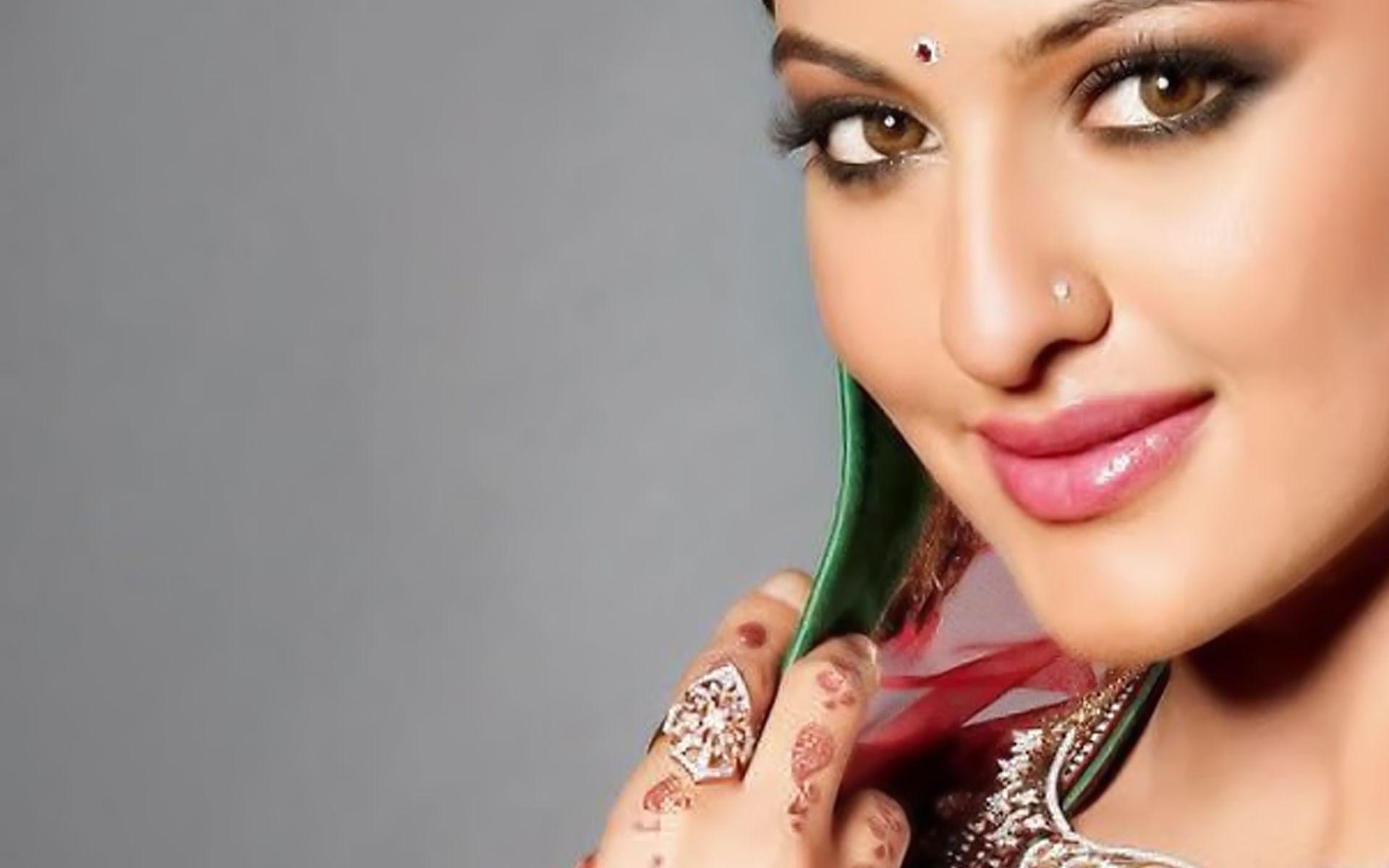 Sonakshi Sinha Hd Wallpapers Top Free Sonakshi Sinha Hd Backgrounds Wallpaperaccess