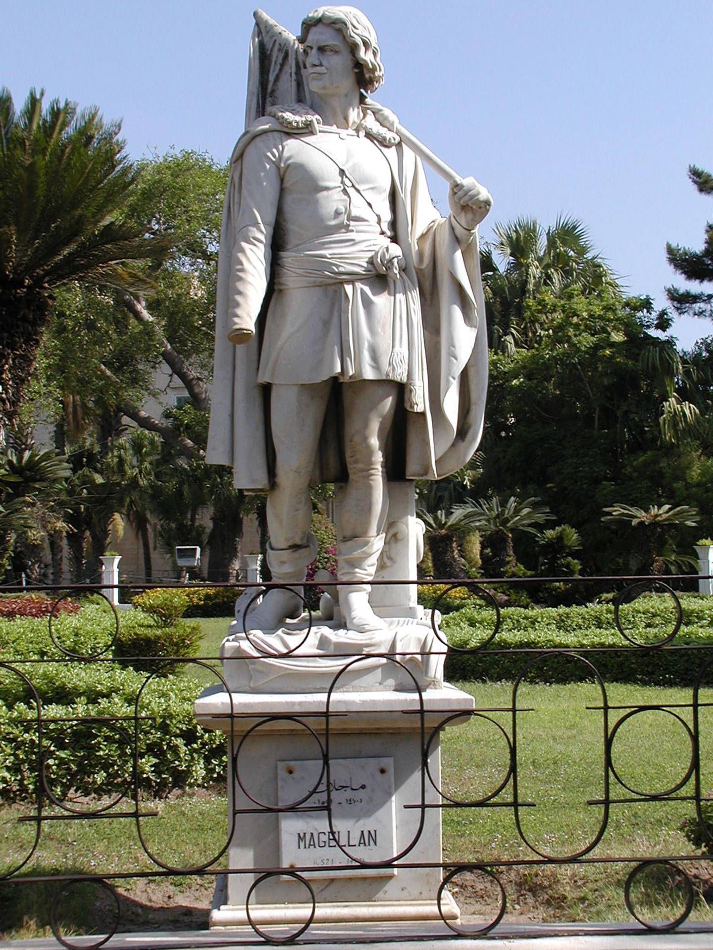 1440x1920 Download Alexandria Magellan Statue Wallpaper
