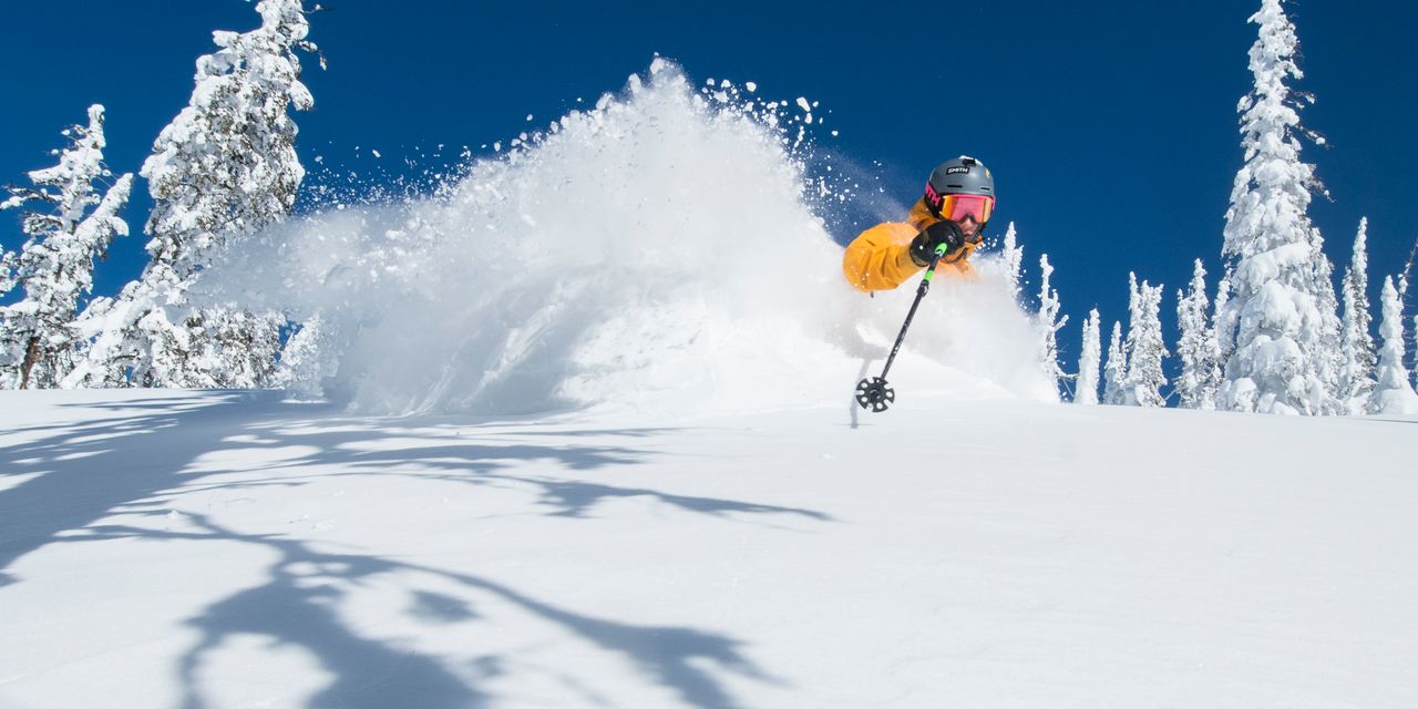 1280x640 Old School Ski Resorts That Are Actually Affordable