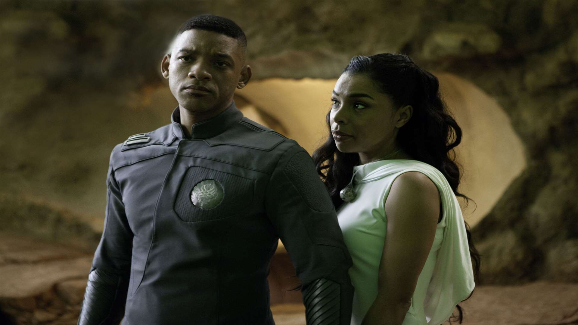 1920x1080 After Earth (12A)