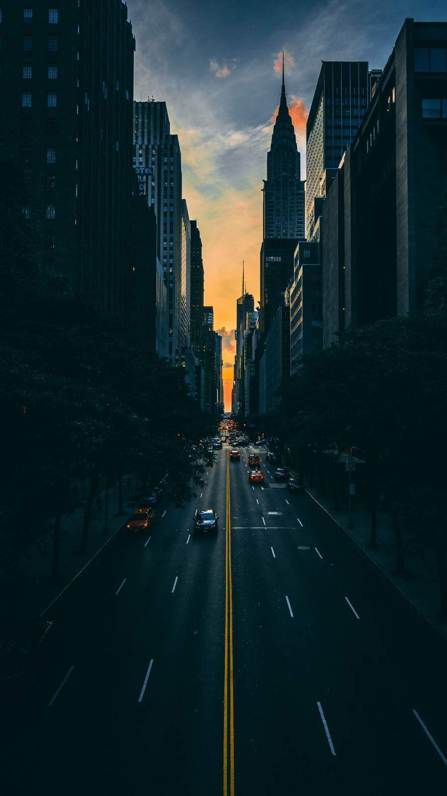 900x1600 Manhattan Road iPhone Wallpaper. iPhone wallpaper night, Dark wallpaper iphone, City wallpaper