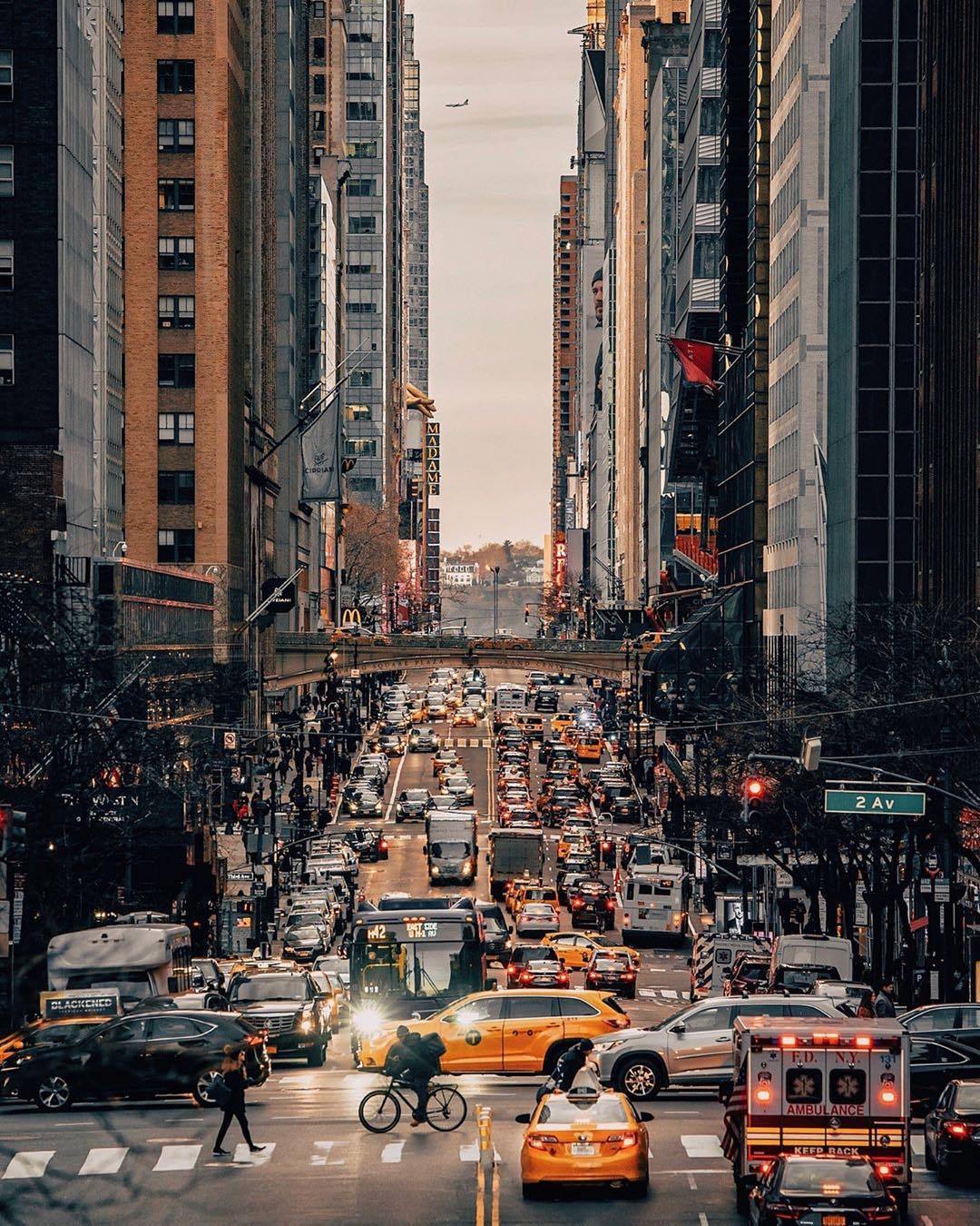 1080x1350 42nd Street, Manhattan. Photo via #viewingnyc #nyc #newyork #newyorkcity ndstreet