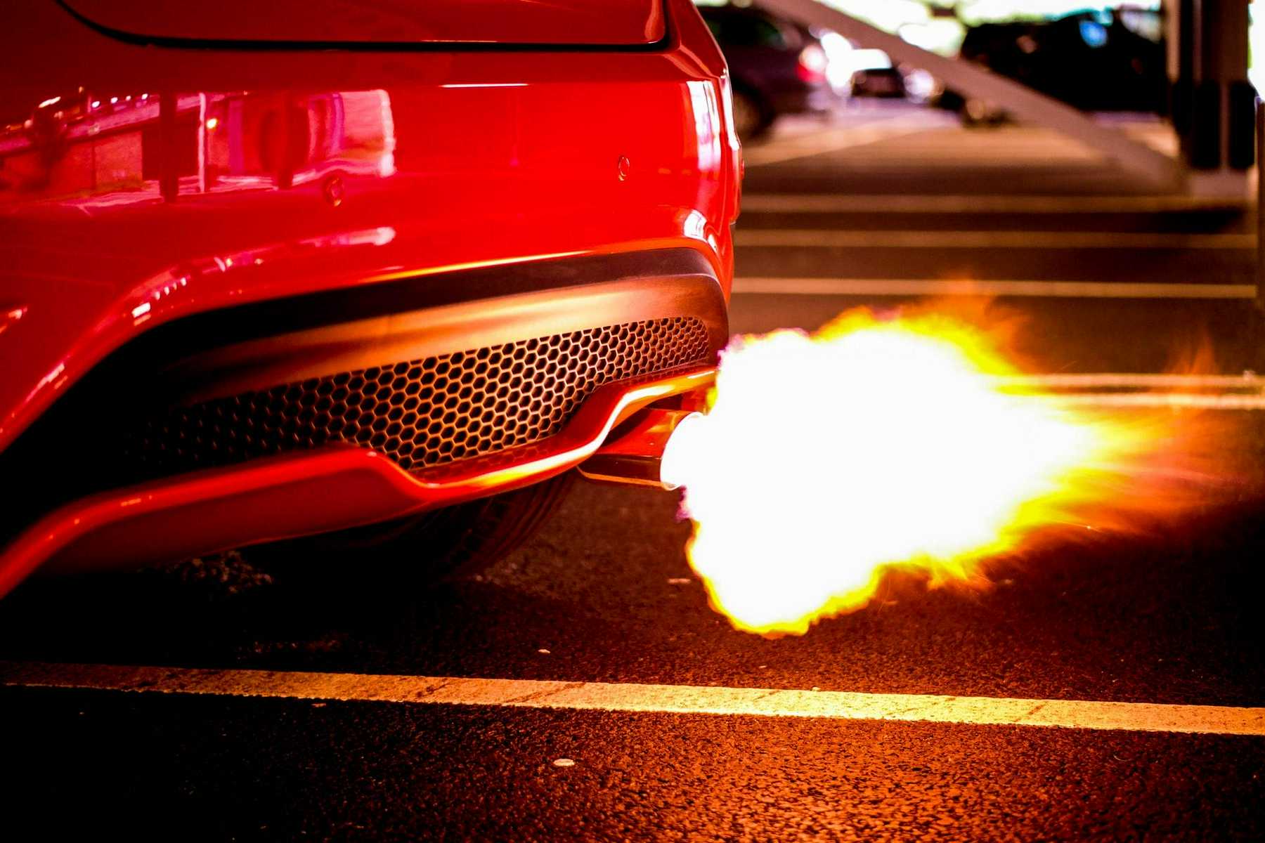 1800x1200 Identifying Bad Exhaust Symptoms And What They Mean