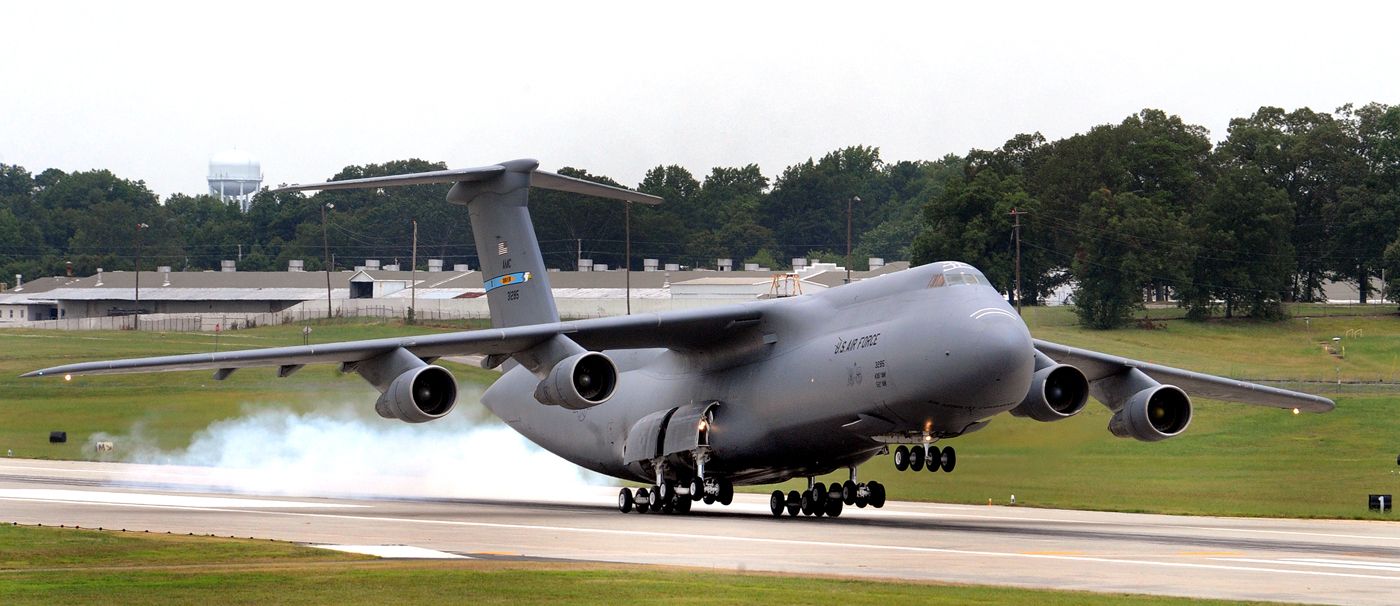 1400x606 Lockheed C 5 Galaxy And Planes