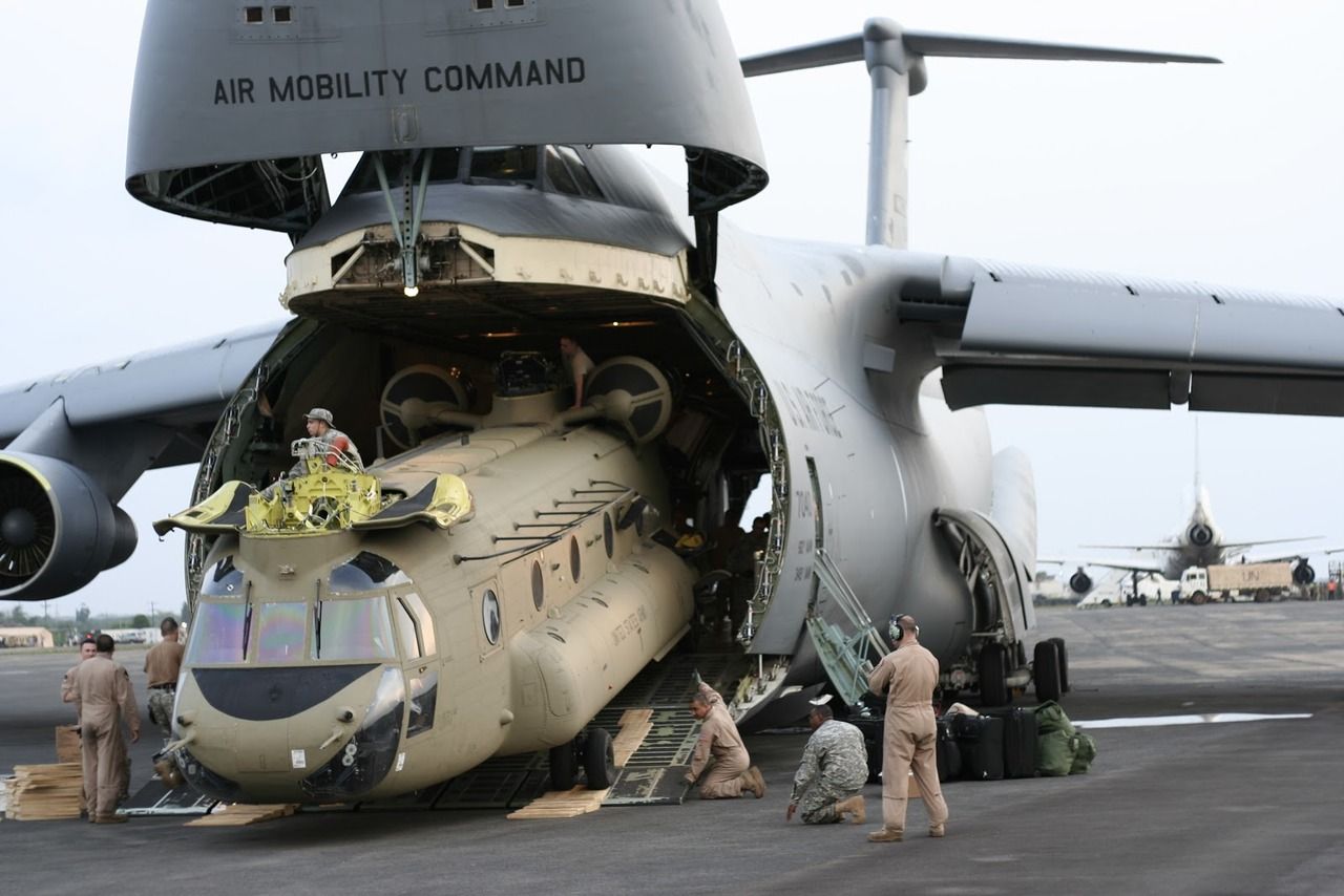 1280x854 What Can Fit Inside A C 5 Galaxy? (OC)