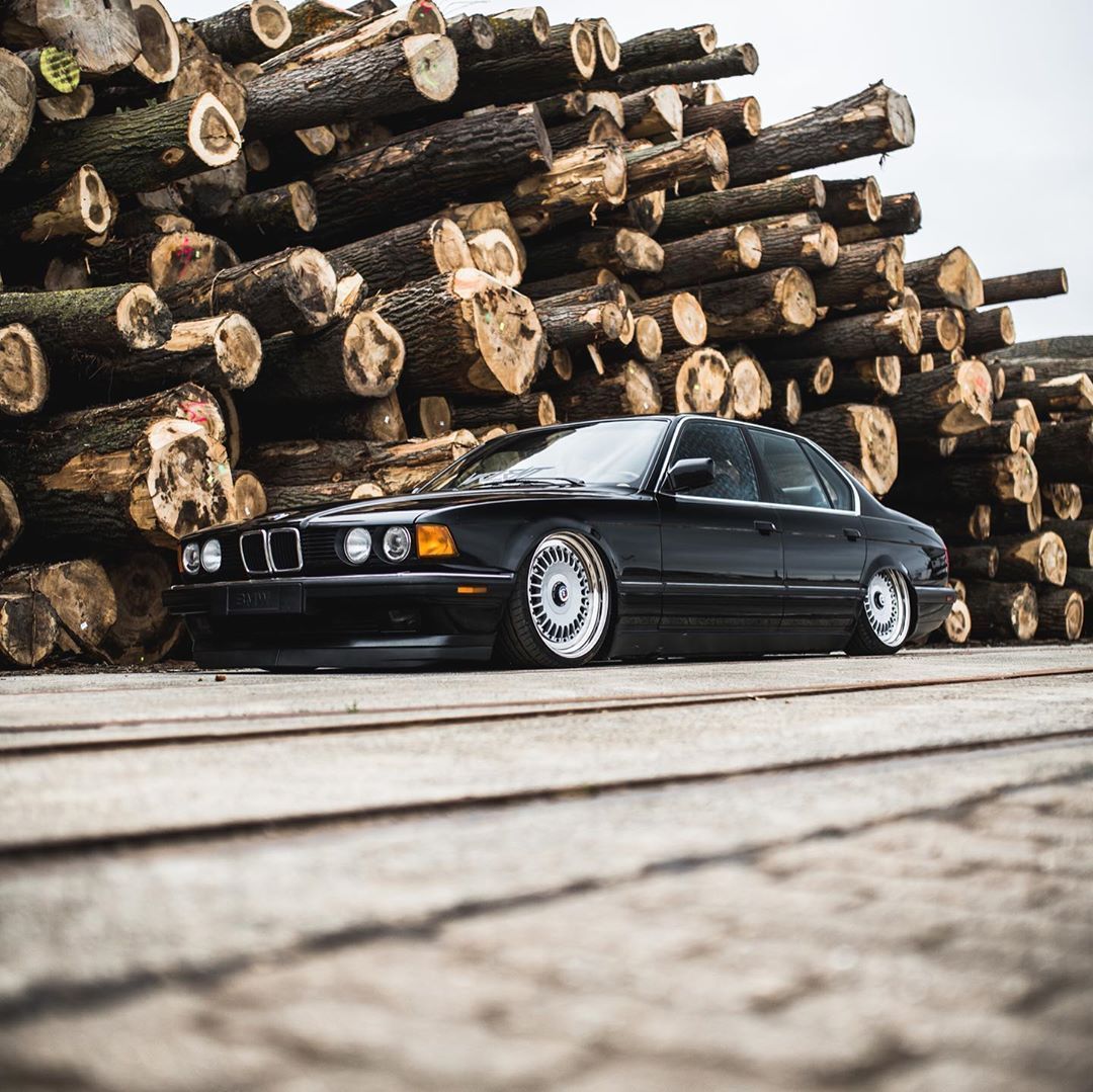 1080x1079 Cars. سيارات on X: That old school BMW 7 Series #superstreetme #superstreet #bmw series #e32