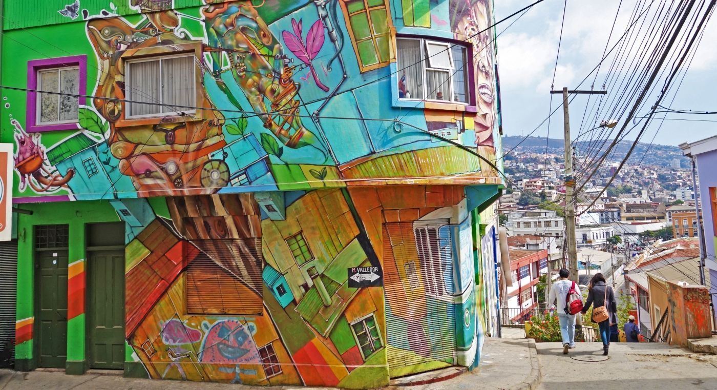 1400x761 Street Art Route in Valparaíso