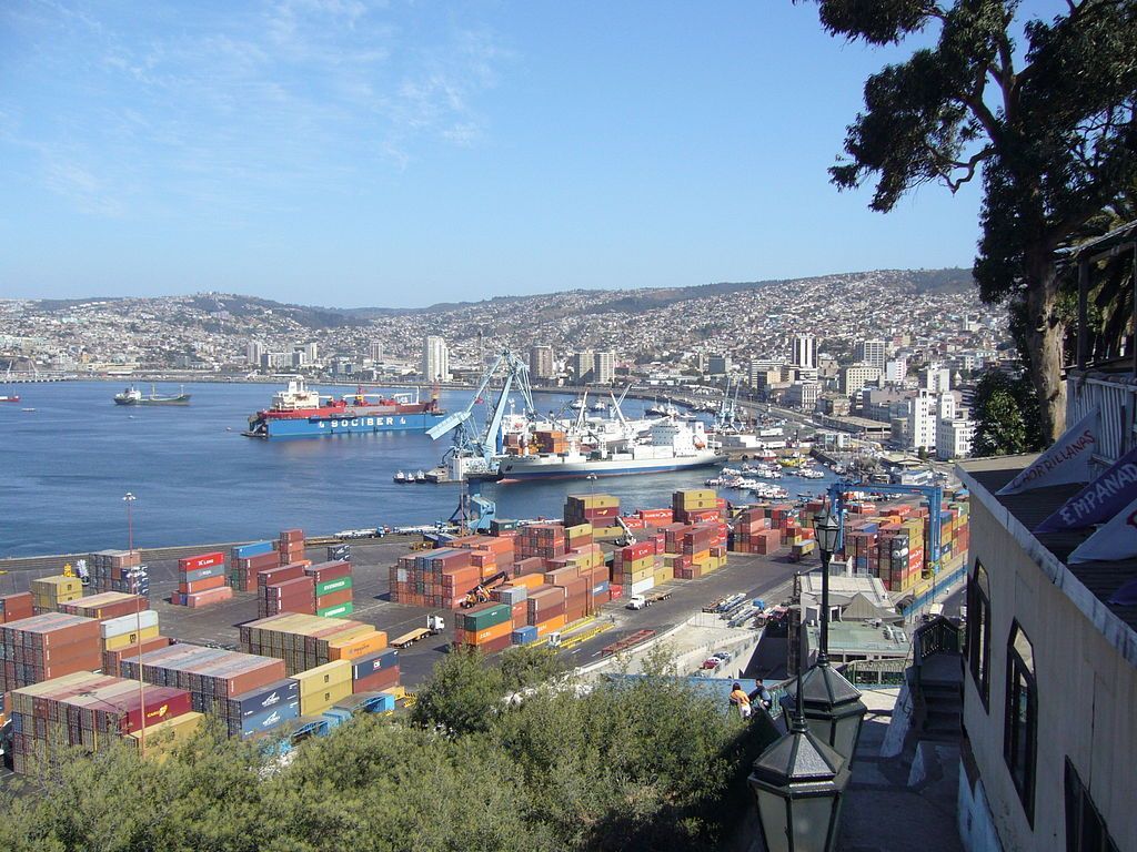 1024x768 Valparaiso Port (Chile)