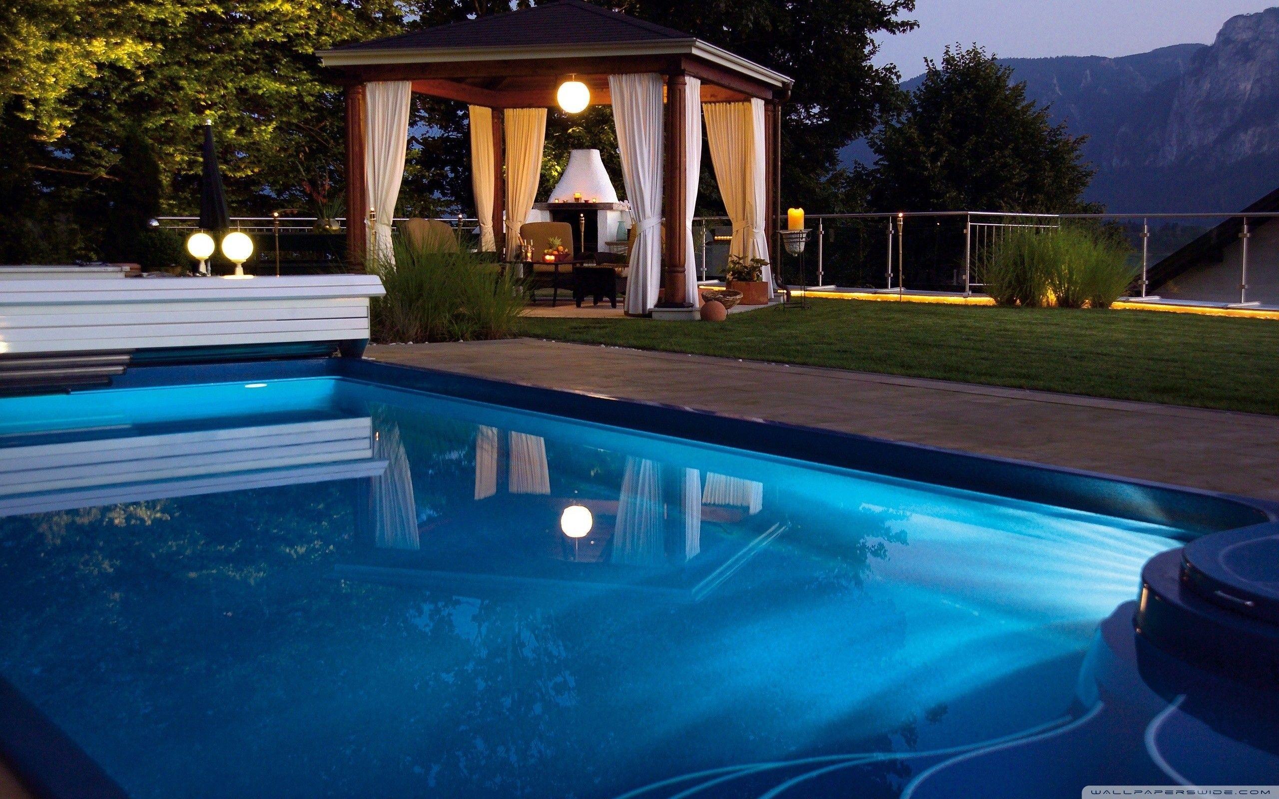 2560x1600 Swimming Pool Wallpaper