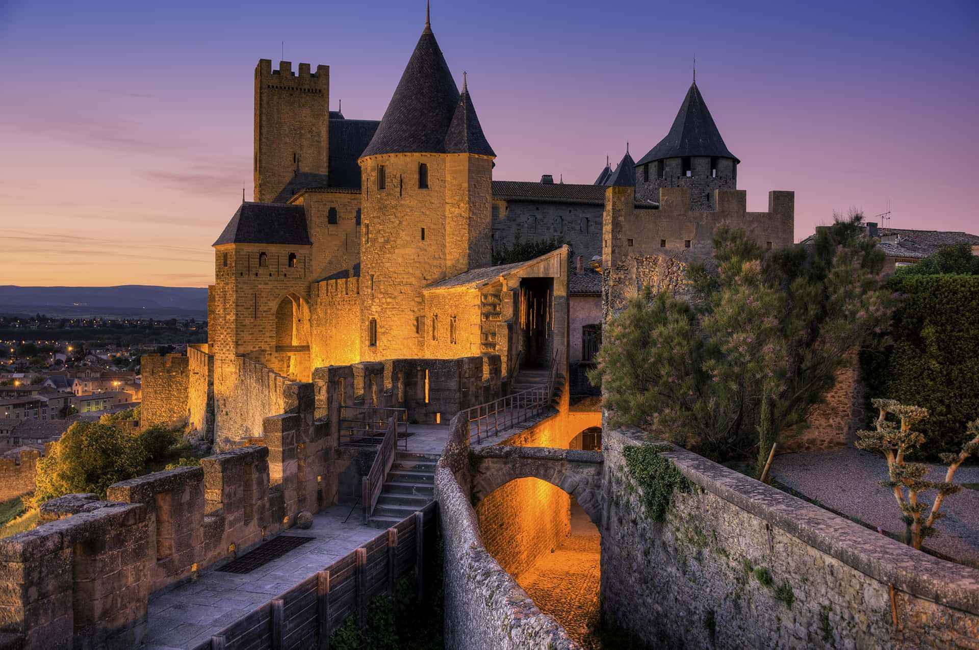 1920x1275 Download Chateau Comtal In Carcassonne During Nighttime Wallpaper