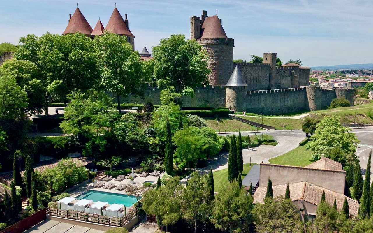 1280x800 Travel Curious Oftenif these Medieval walls could talk