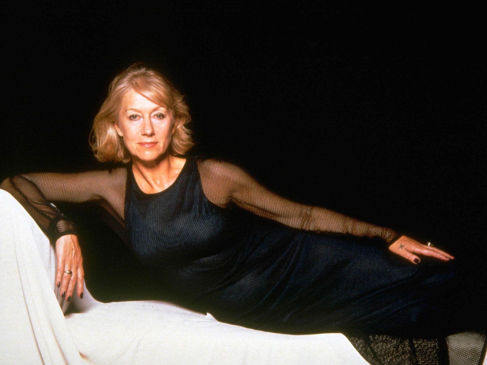 1600x1200 Helen Mirren Wallpaper