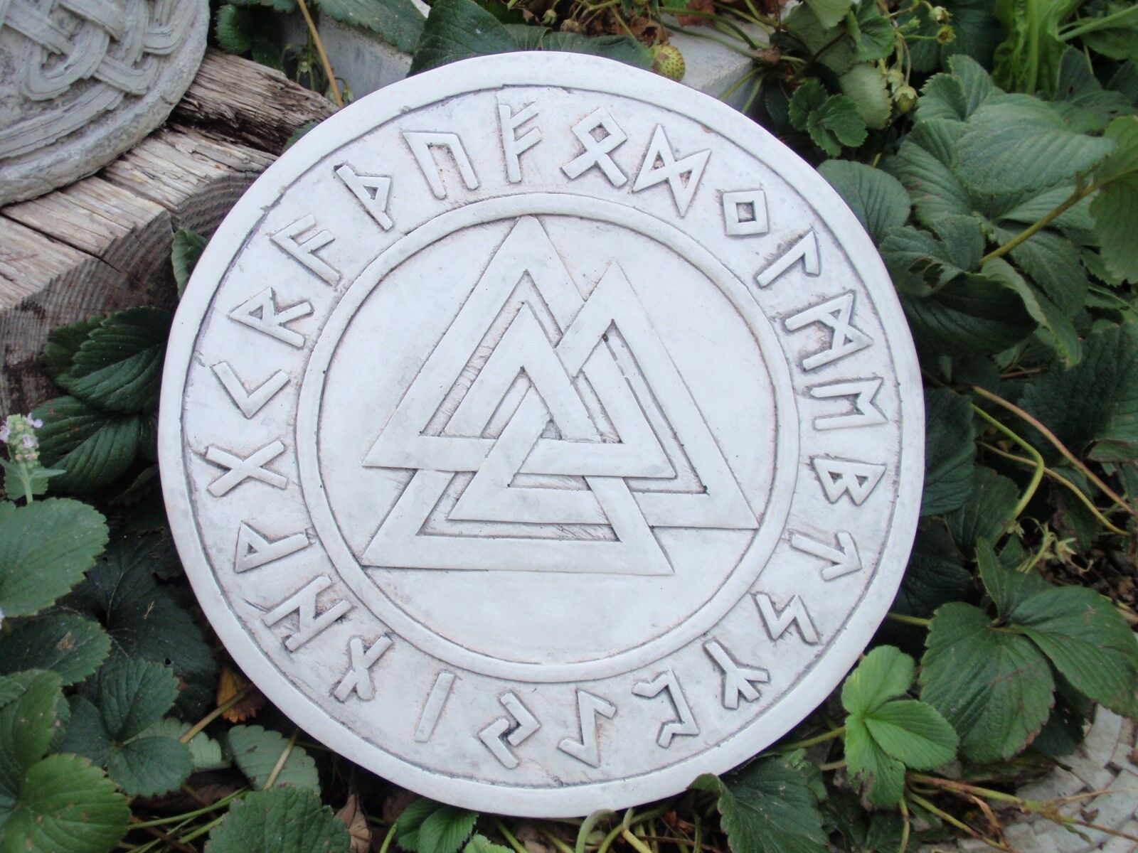 1600x1200 valknut rune circle wall decoration stone finish mjolinr asatru viking odin thor