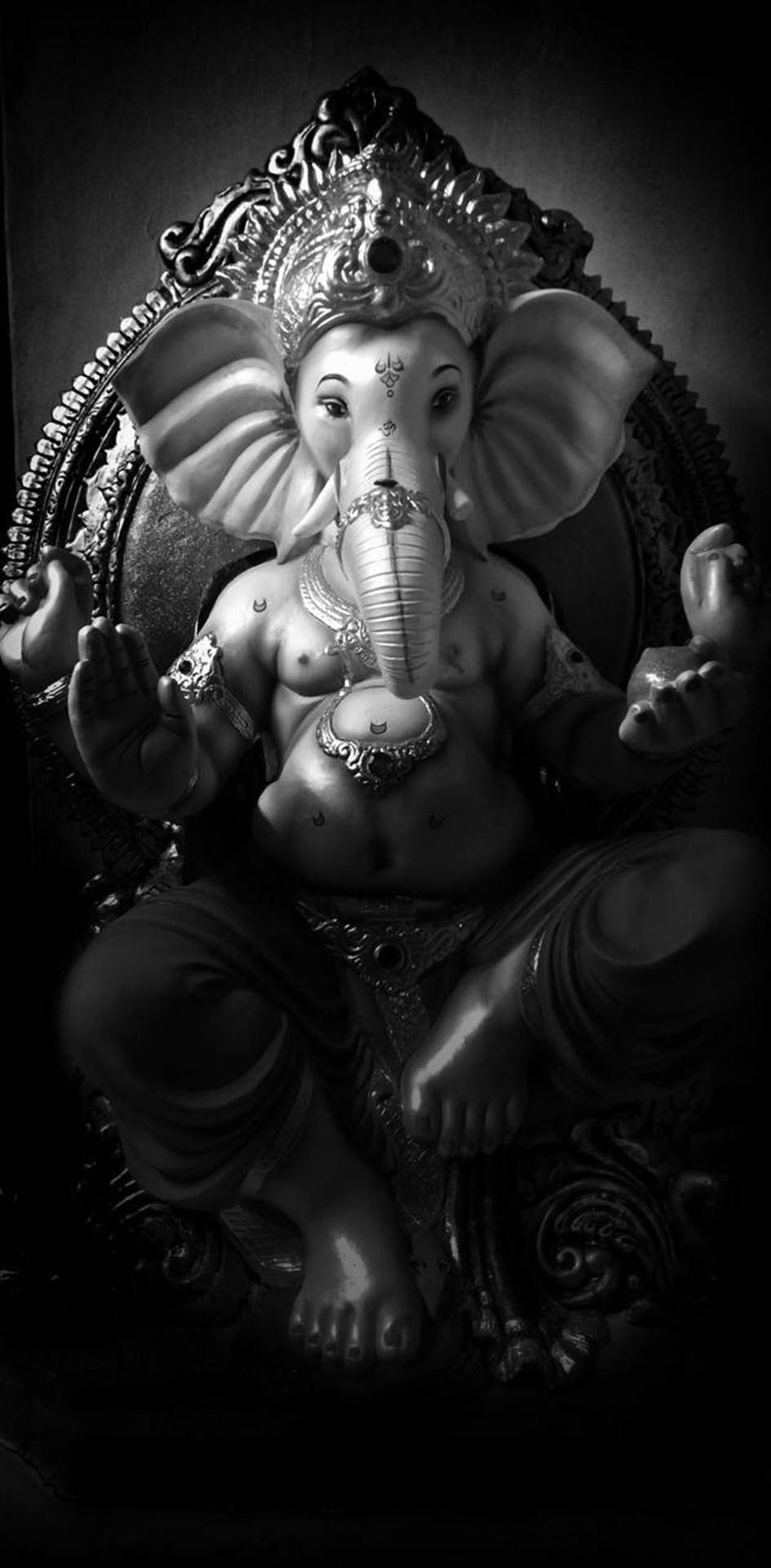 945x1920 Download Divine Ganesh Black And White Wallpaper