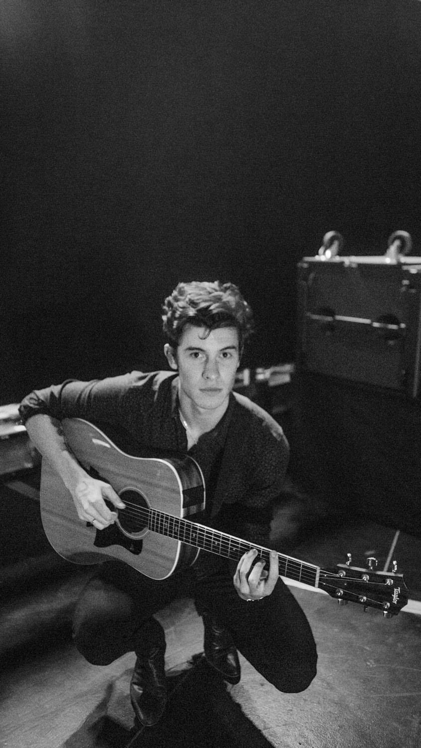 844x1500 Shawn Mendes wallpaper DEC 2018 via Instagram story