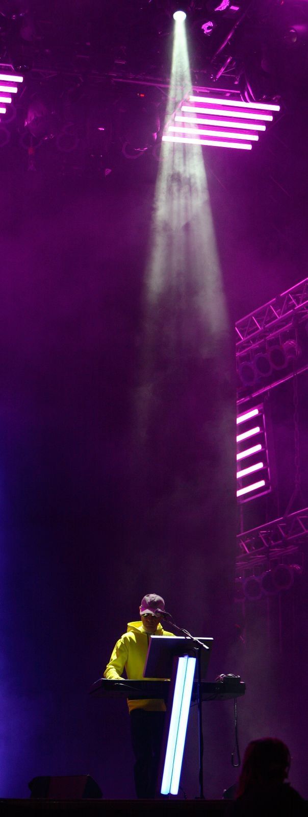 604x1600 Pet Shop Boys. Hawaii stage at Hultsfred Festival 2007