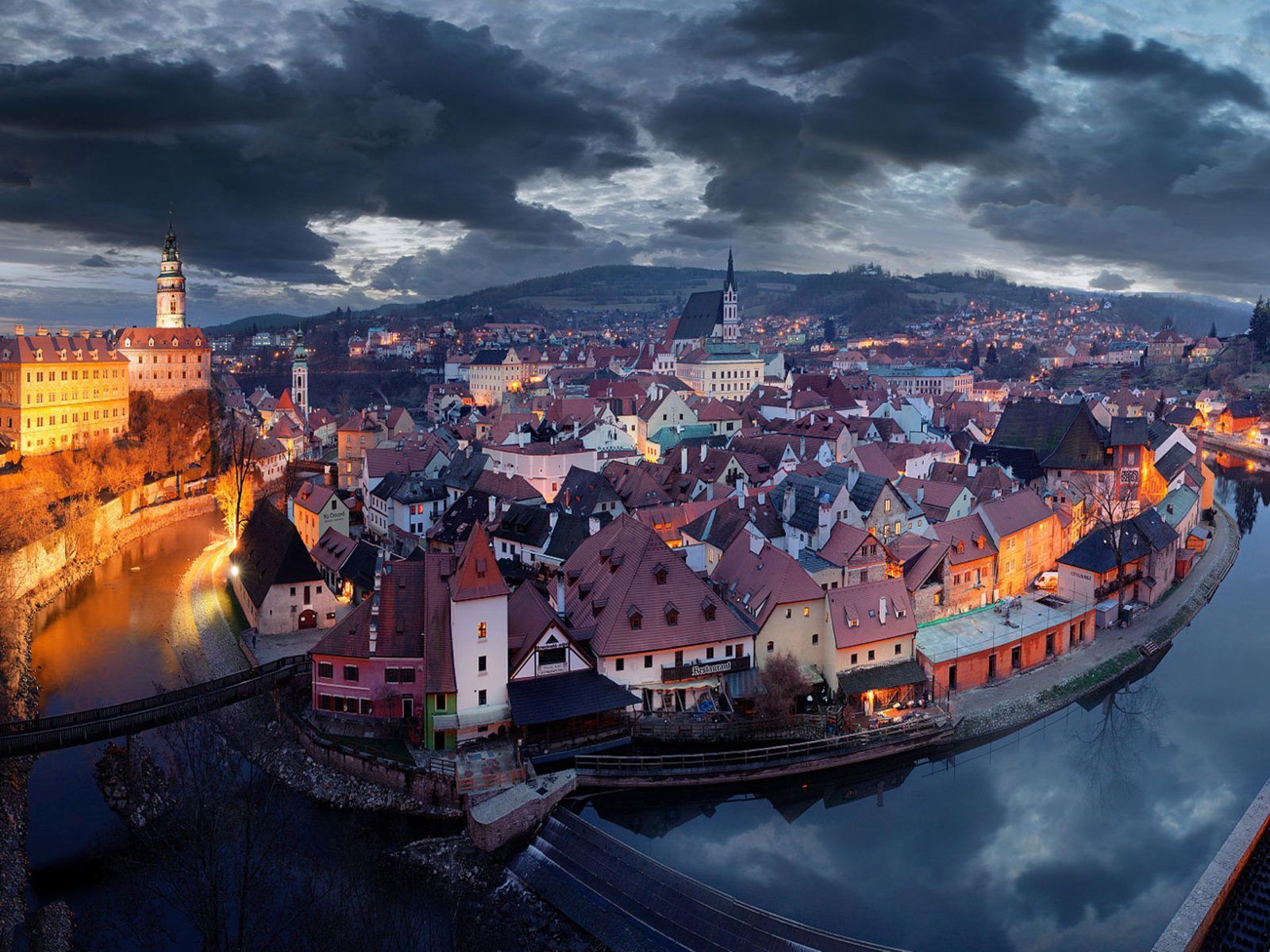 1600x1200 Cesky Krumlov Czech Republic HD Wallpaper :