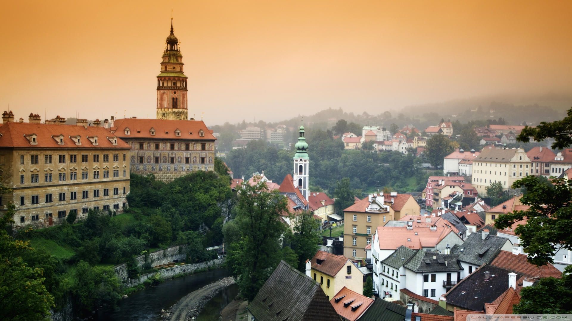 1920x1080 Cesky Krumlov Castle Overlooking The Town Of Cesky Krumlov, Czech Republic Ultra HD Desktop Background Wallpaper for 4K UHD TV : Widescreen & UltraWide Desktop & Laptop : Tablet