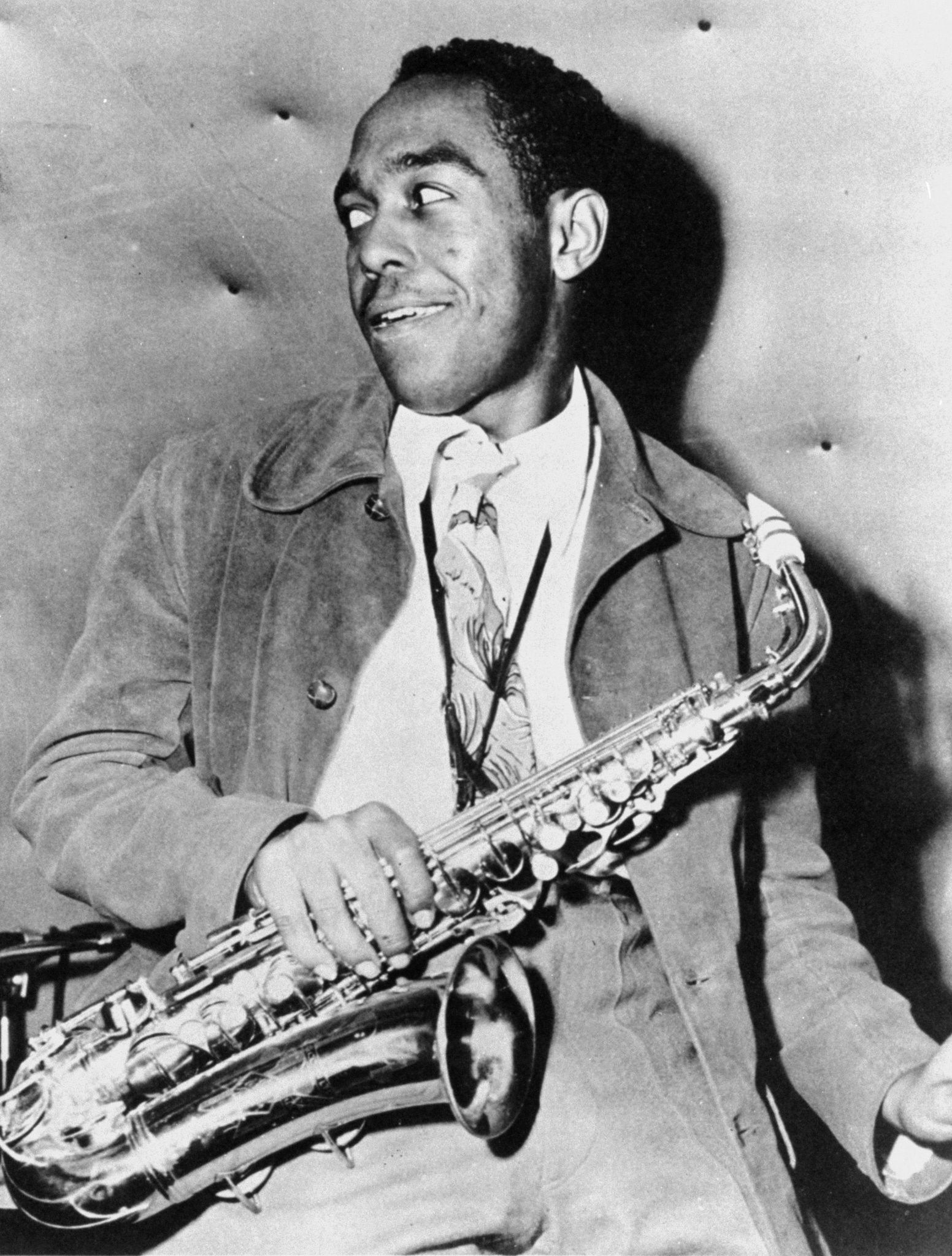 1552x2048 Charlie Parker Wallpaper