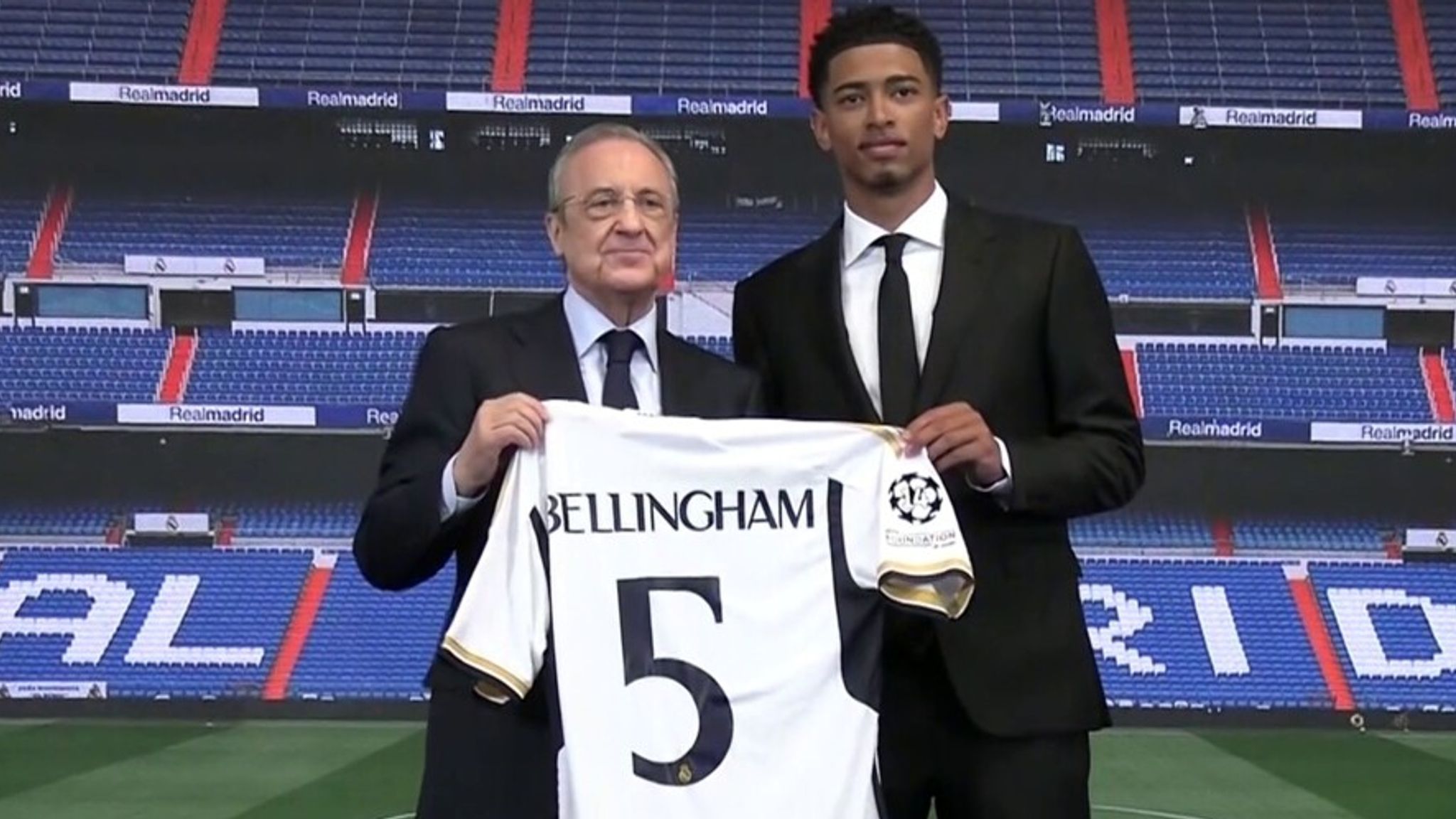 2048x1152 Jude Bellingham impresses on Real Madrid unveiling as England midfielder takes iconic Zinedine Zidane shirt