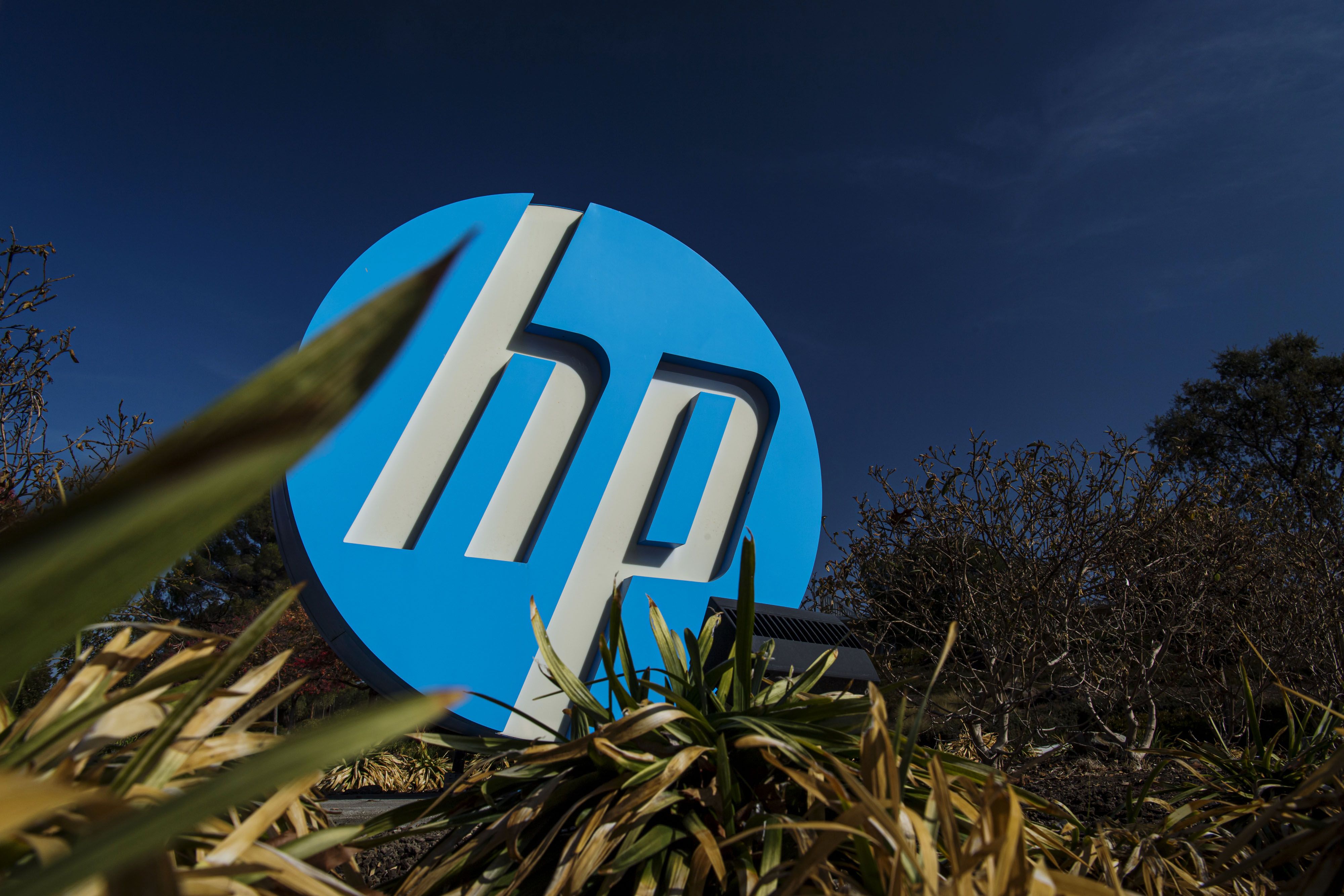 4000x2667 Xerox Increases Offer Price for HP to $24 a Share