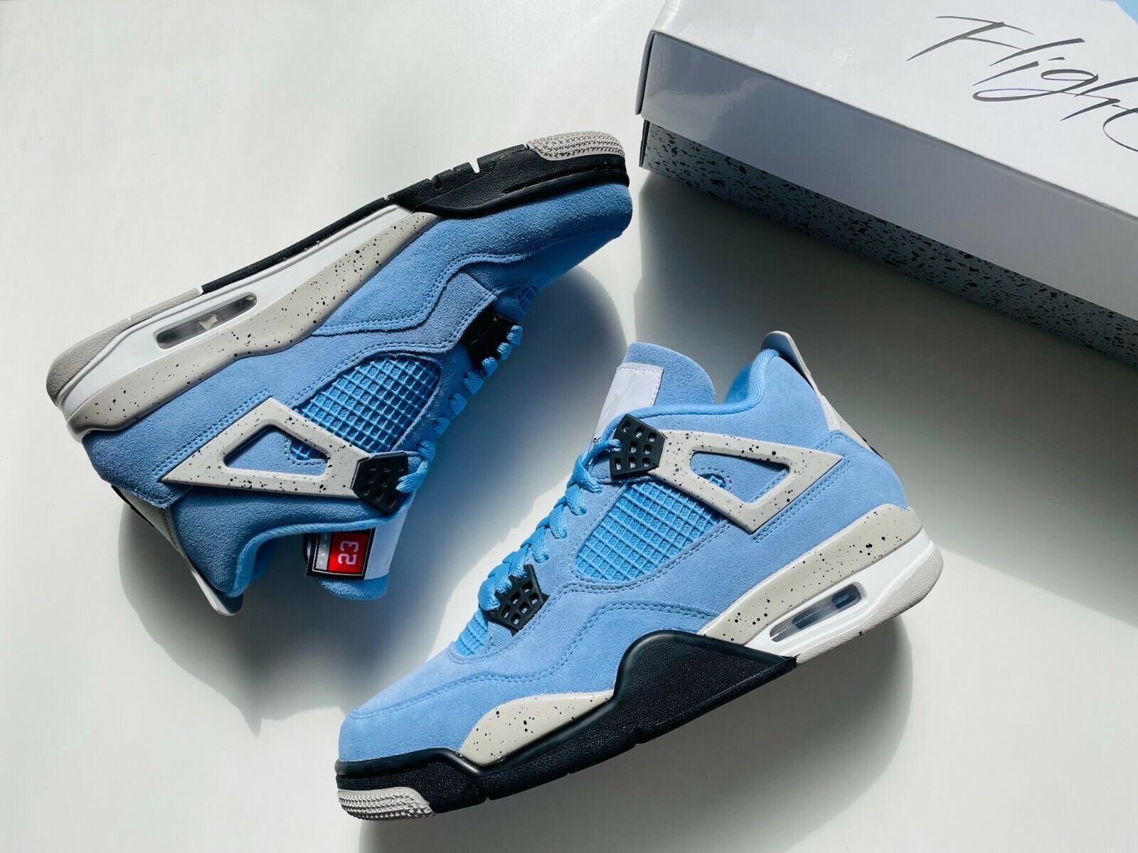 1600x1200 Size 6.5 4 Retro Mid University Blue online