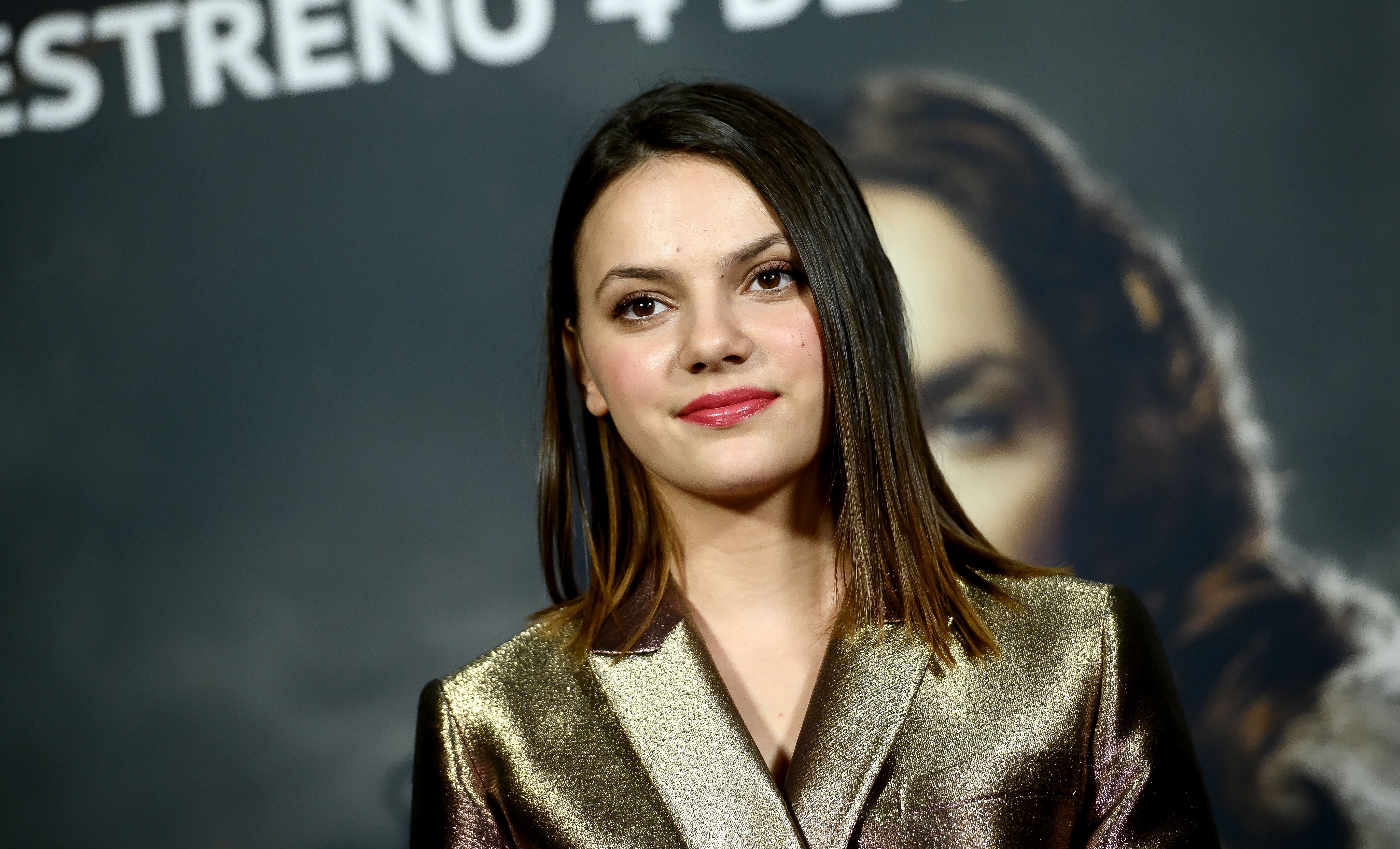 5500x3337 Dafne Keen