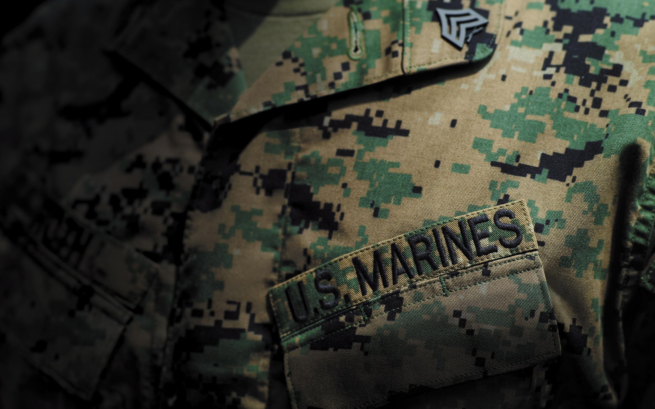 2560x1600 Military Uniforms Desktop Wallpaper