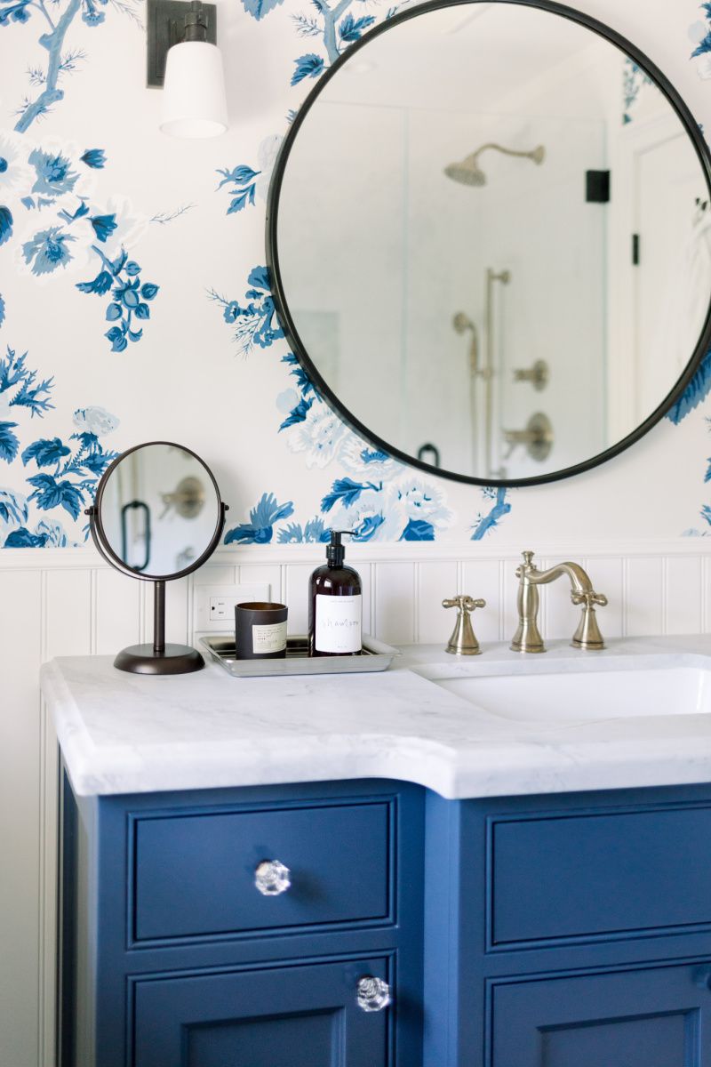 800x1200 Snowberry's Blue and White Bathroom Reveal Mine a Spritzer