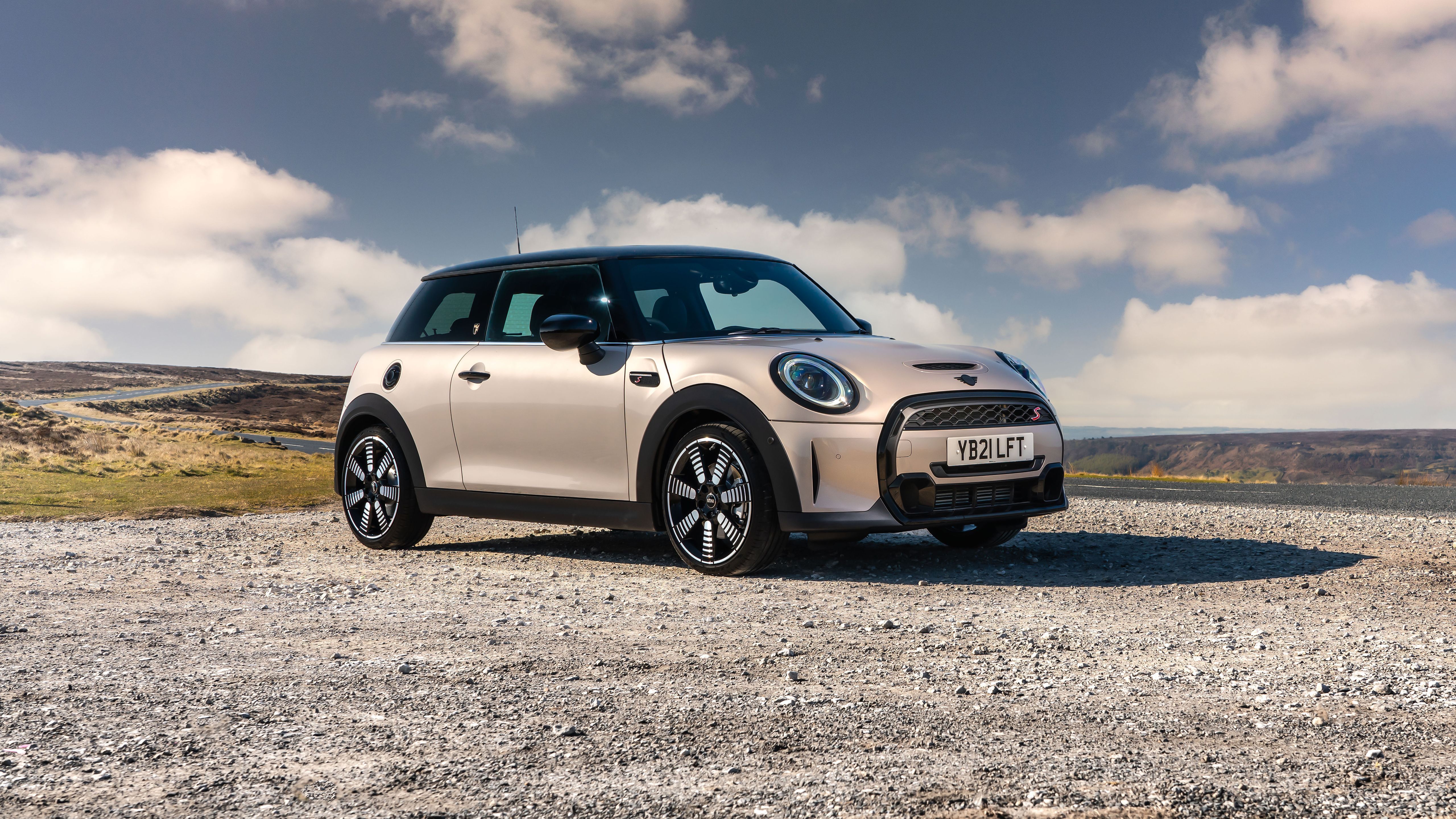 5120x2880 MINI Cooper S 2021 4K Wallpaper Car Wallpaper